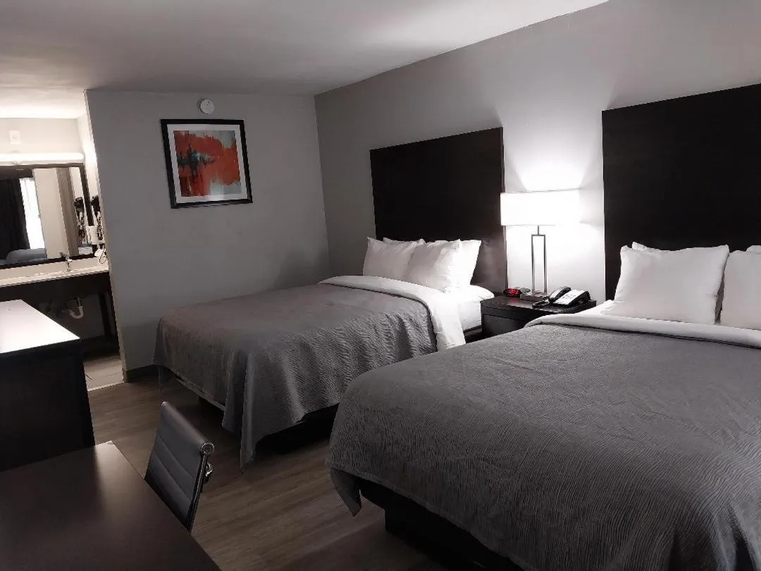 Bed in Quality Inn Bristol Pinnacle Area