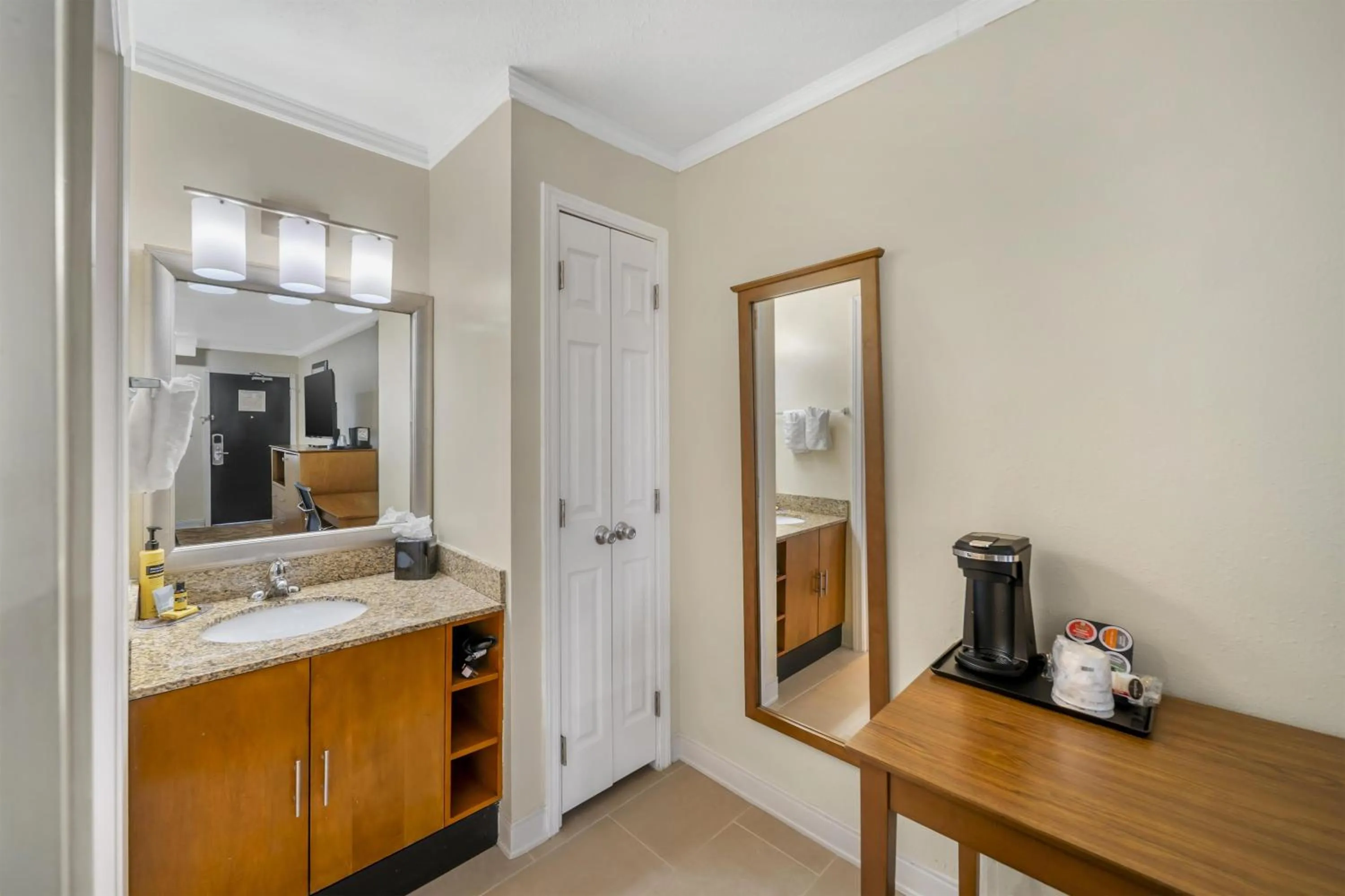 Bathroom in Best Western Plus Northwoods Inn