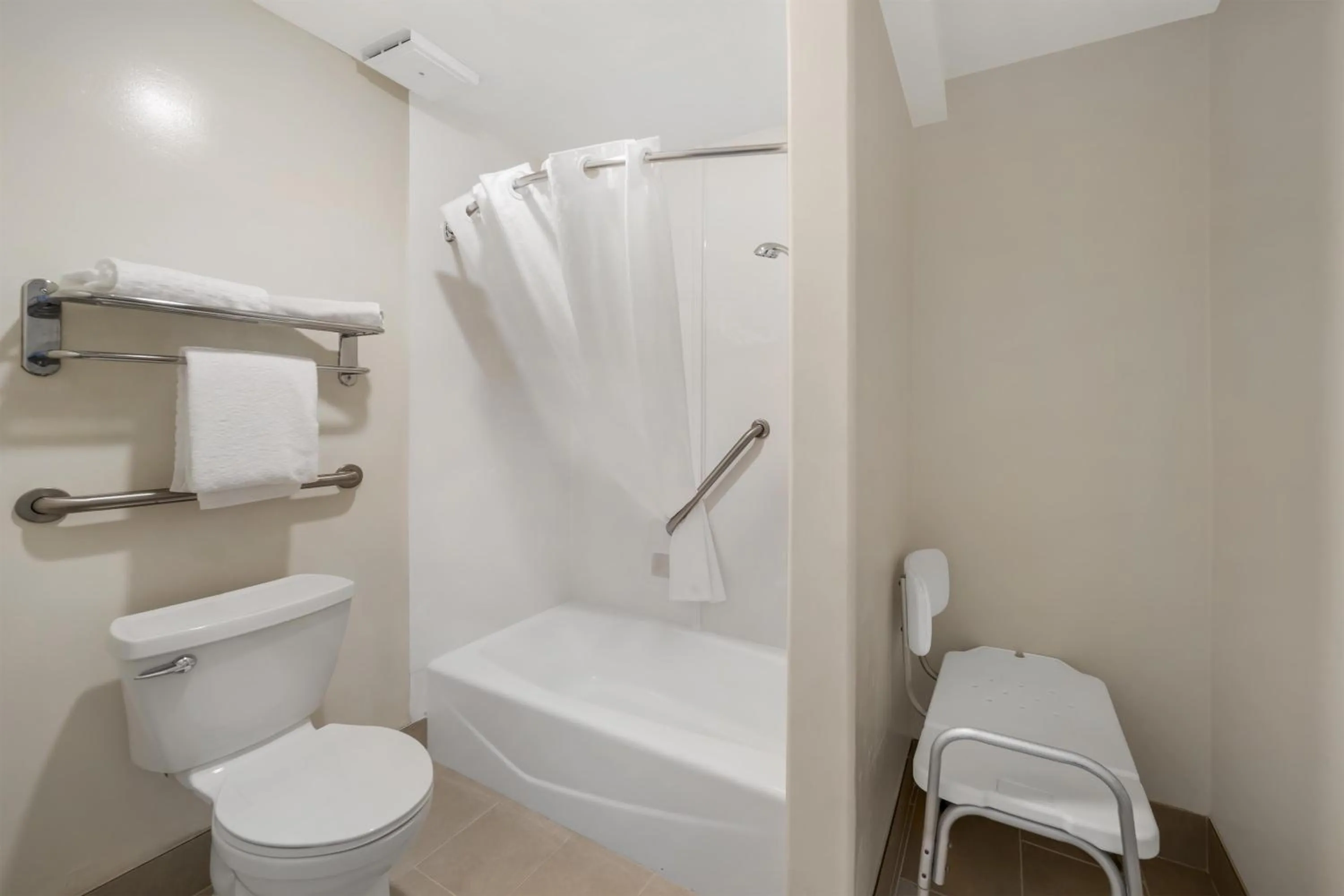 Bathroom in Best Western Plus Northwoods Inn