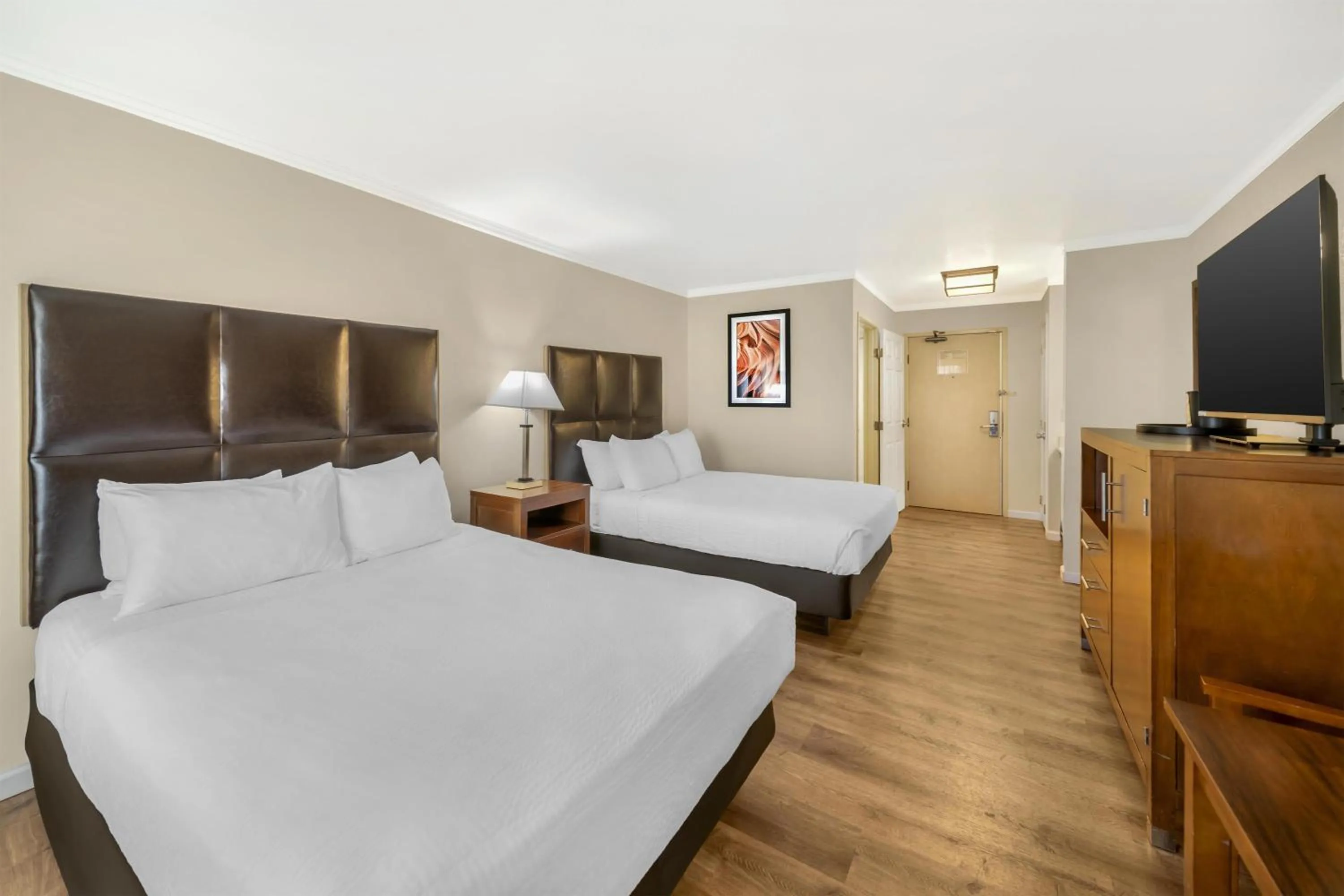 Bedroom, Bed in Best Western Plus Northwoods Inn