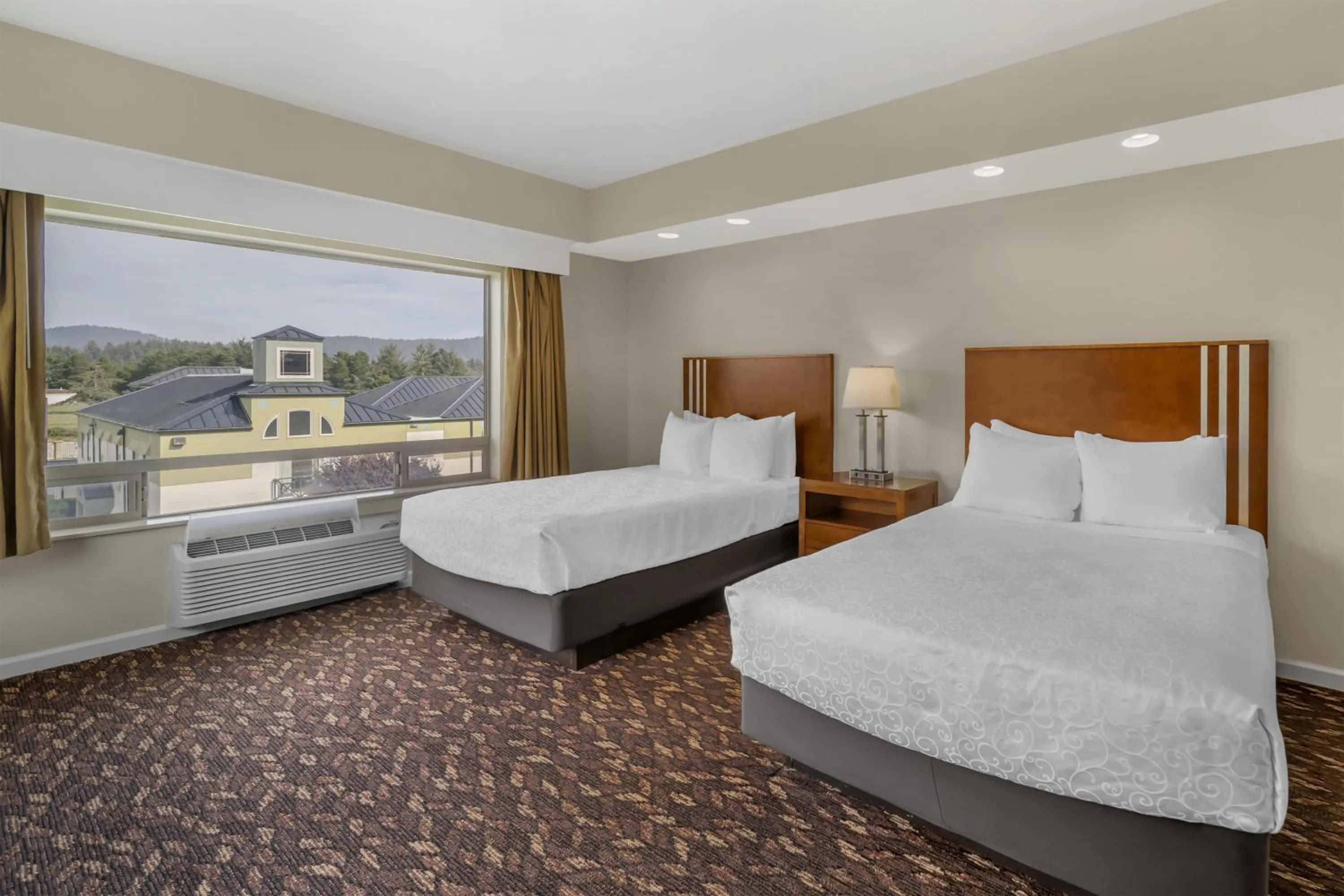 Bedroom, Bed in Best Western Plus Northwoods Inn