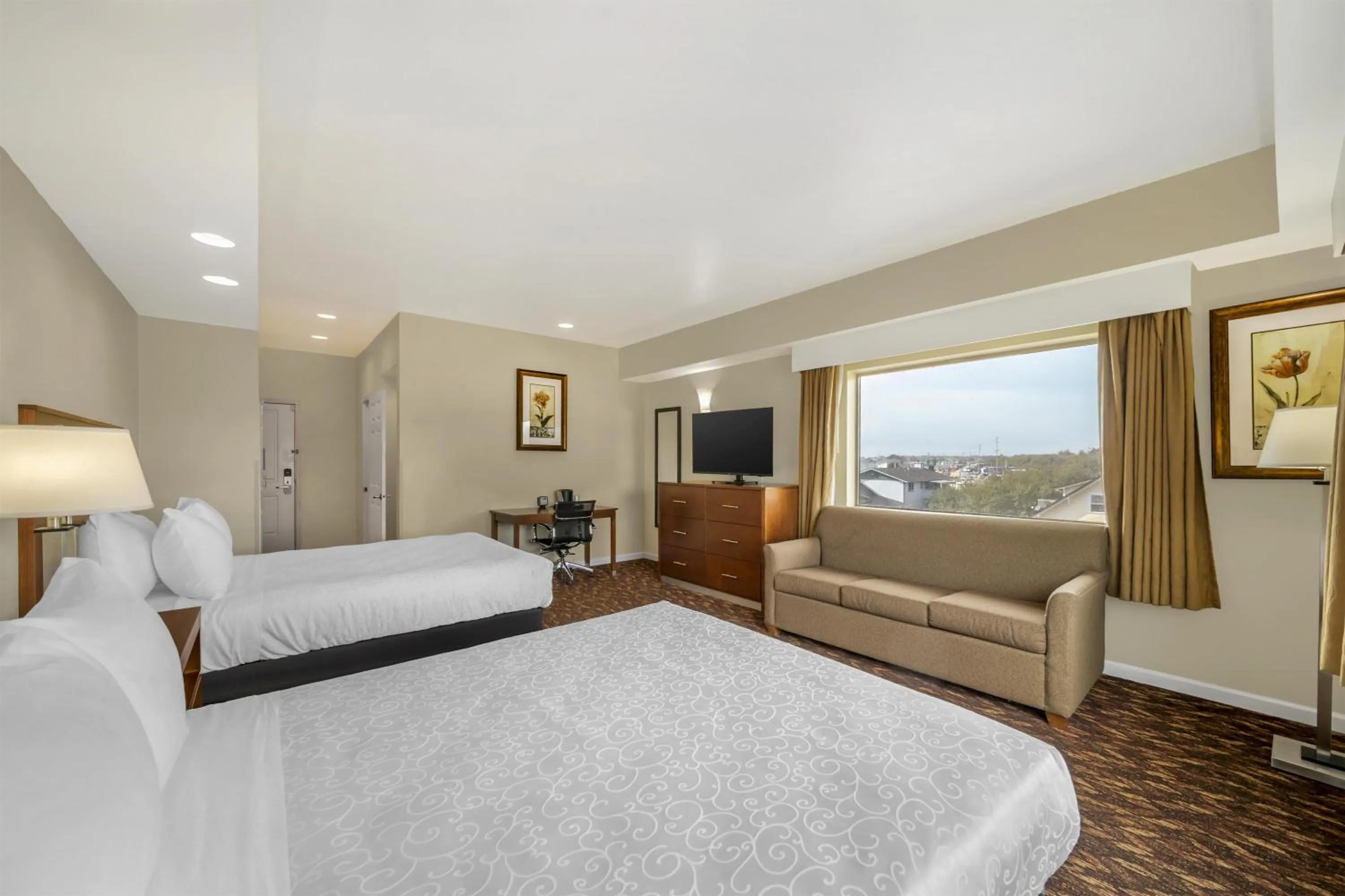 Bedroom, Bed in Best Western Plus Northwoods Inn