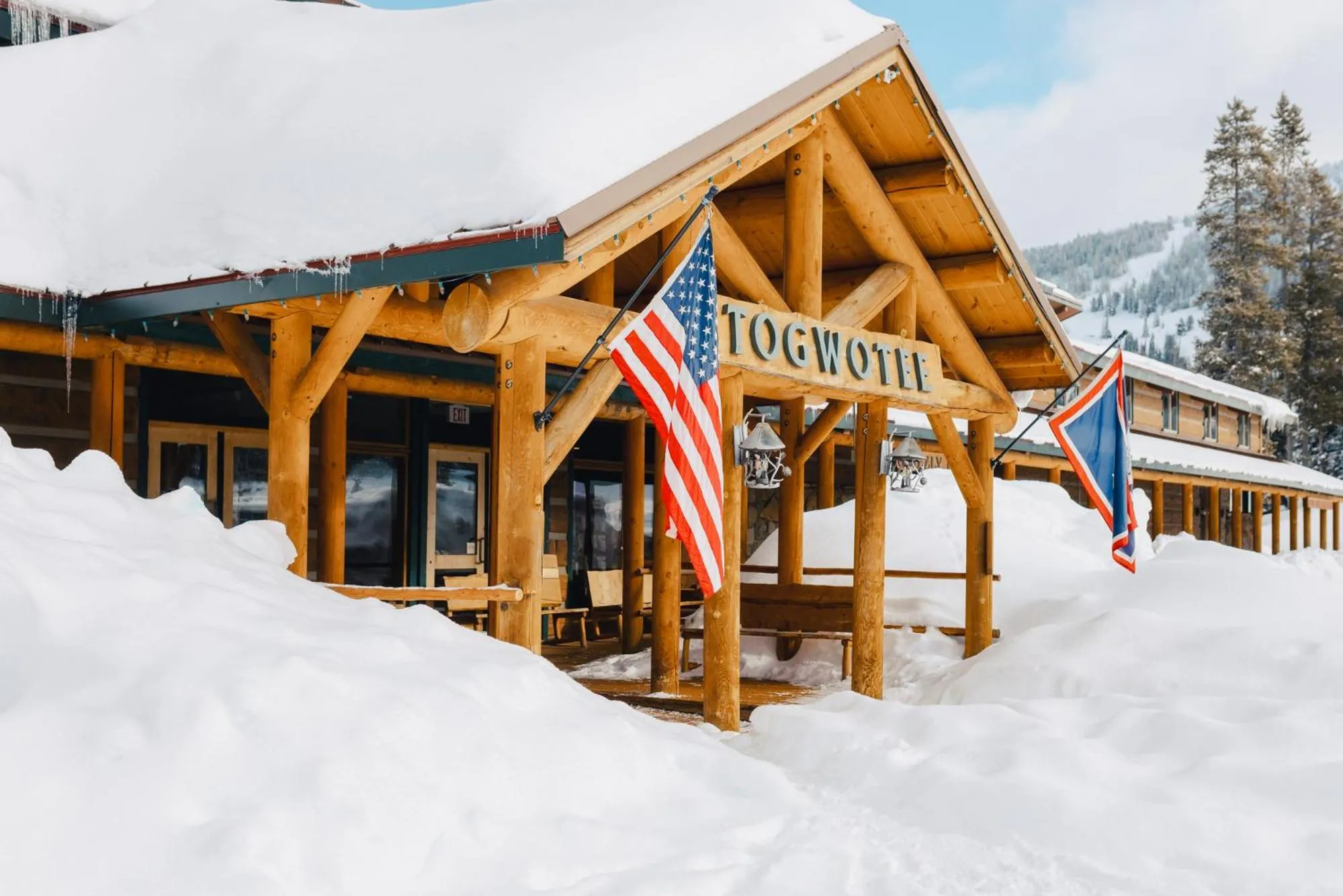 Property building in Togwotee Mountain Lodge