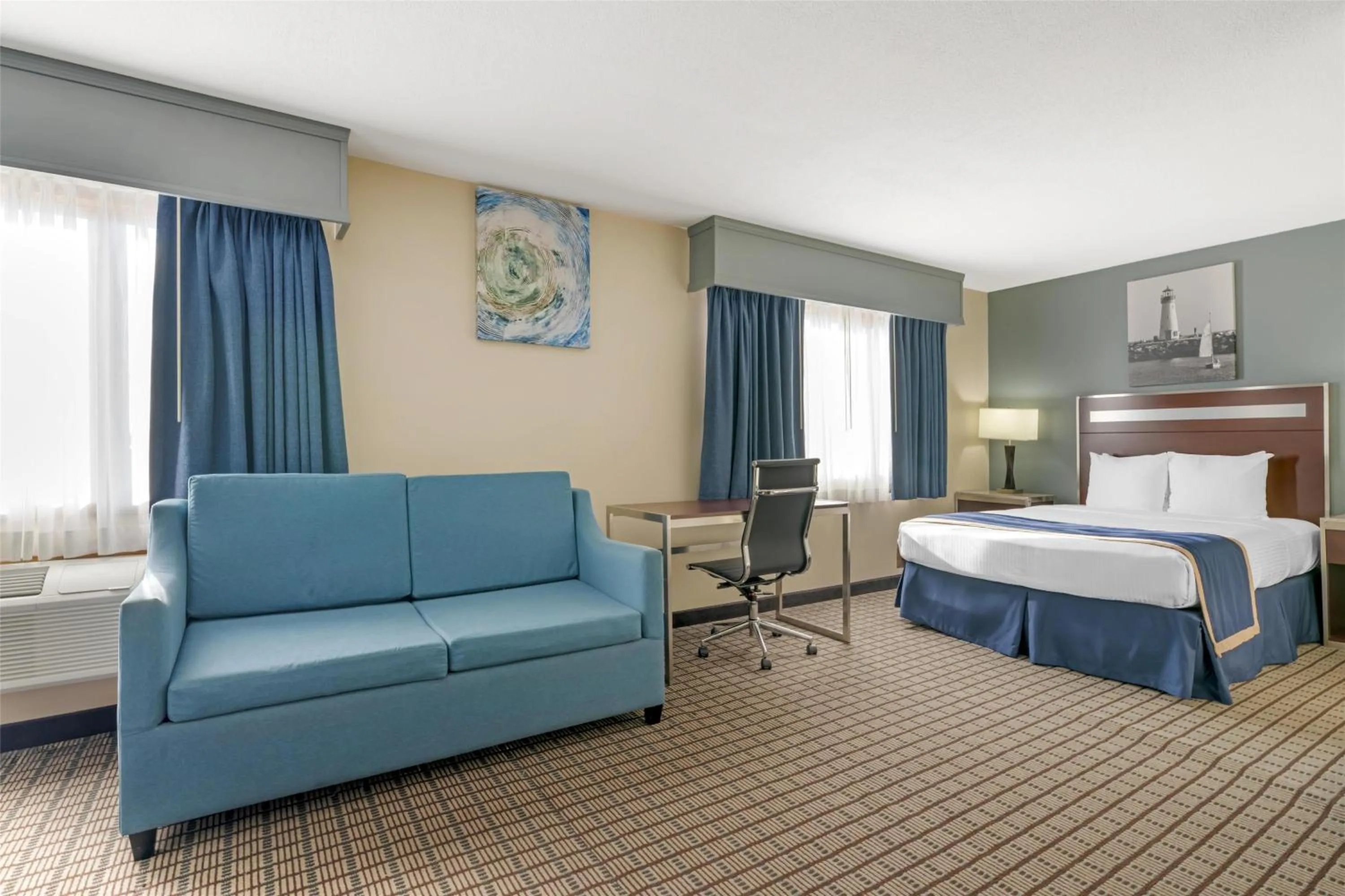 Bedroom, Bed in Best Western Maritime Inn