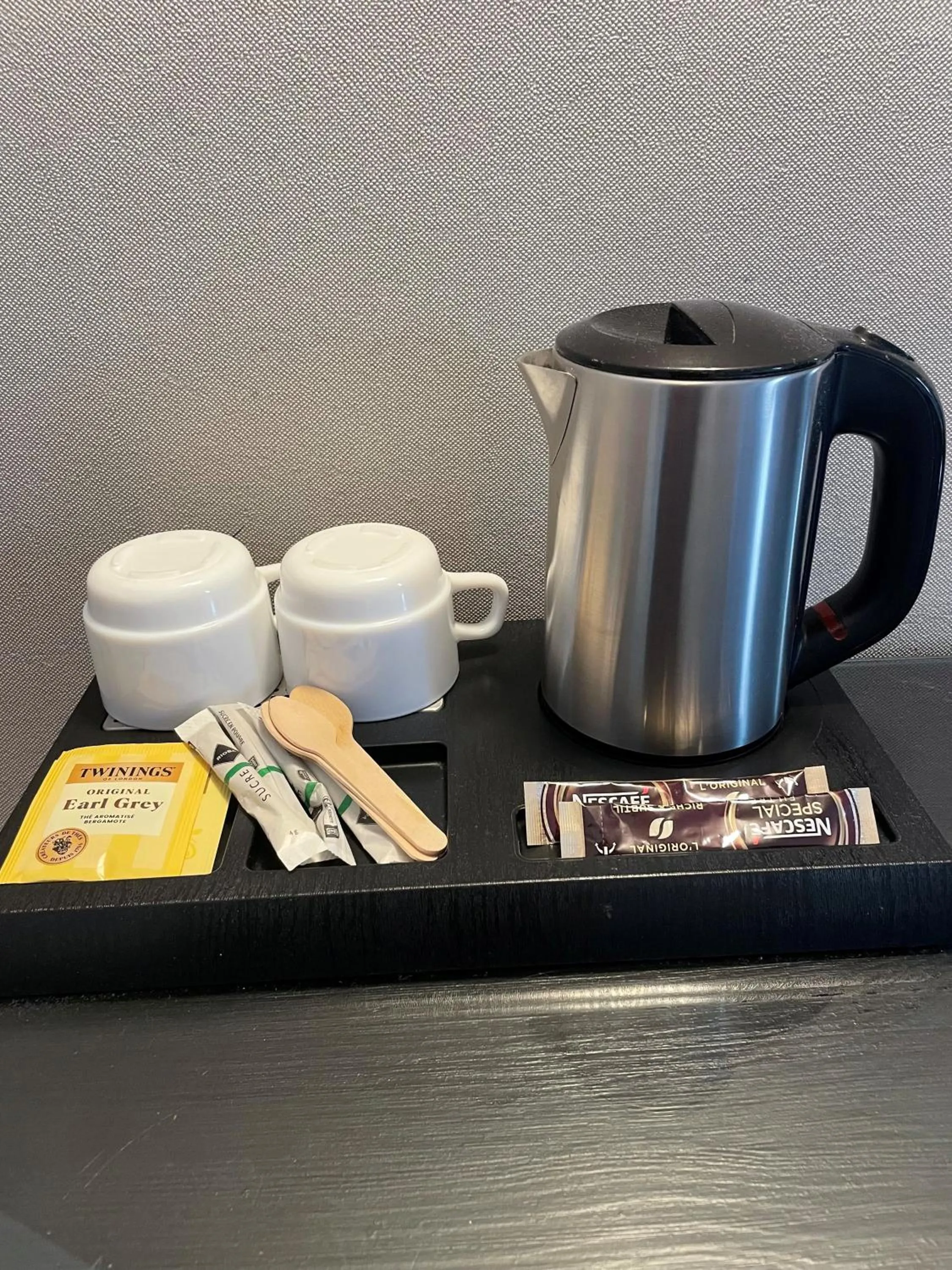 Coffee/tea facilities in Hotel Ajoncs d'Or