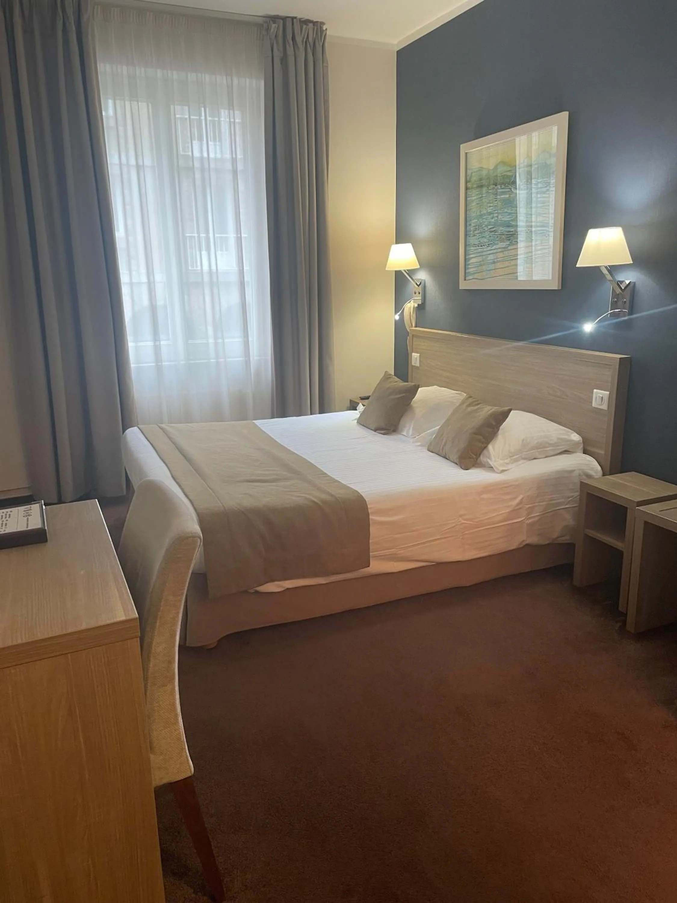 Photo of the whole room, Bed in Hotel Ajoncs d'Or