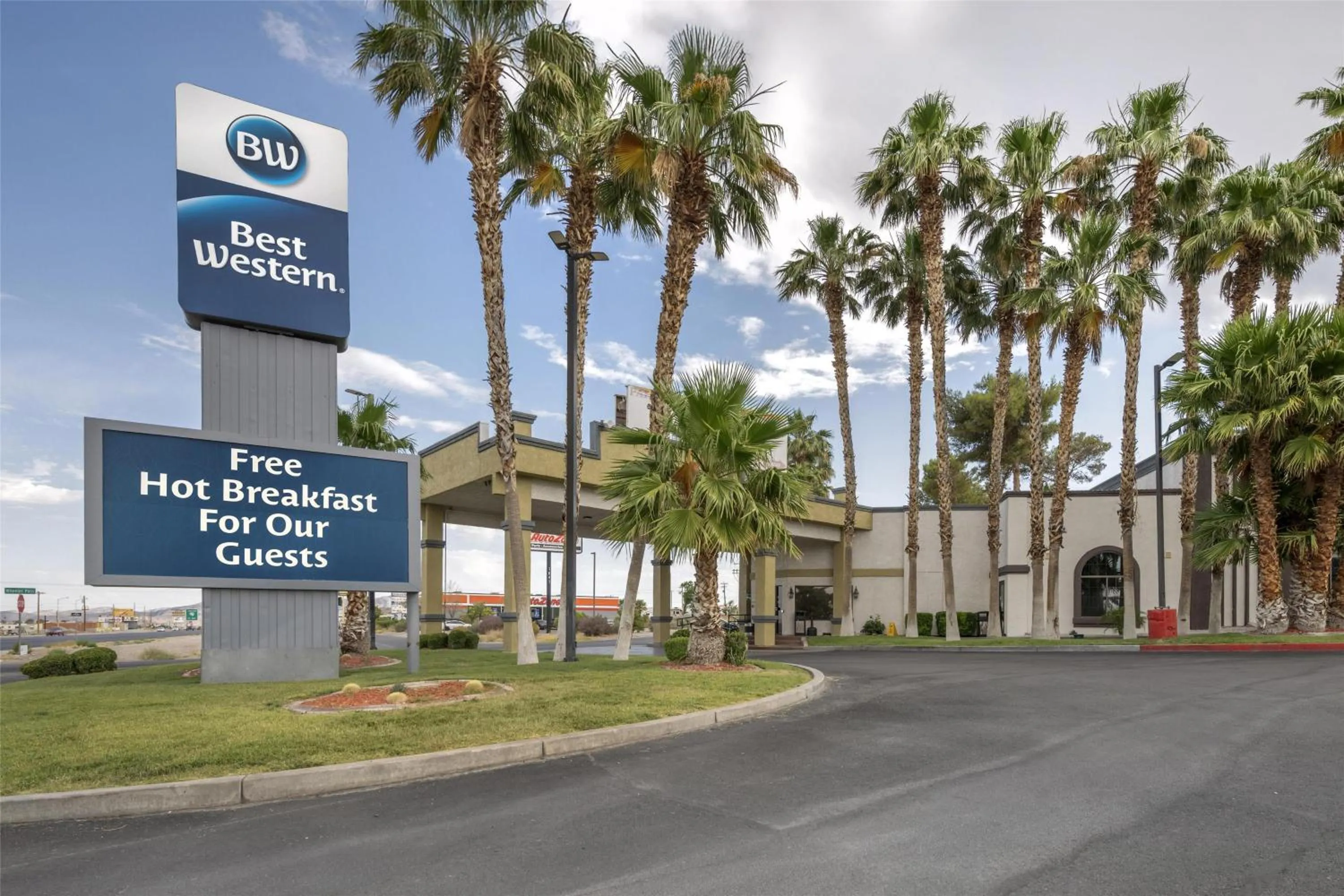 Property building in Best Western Pahrump Oasis