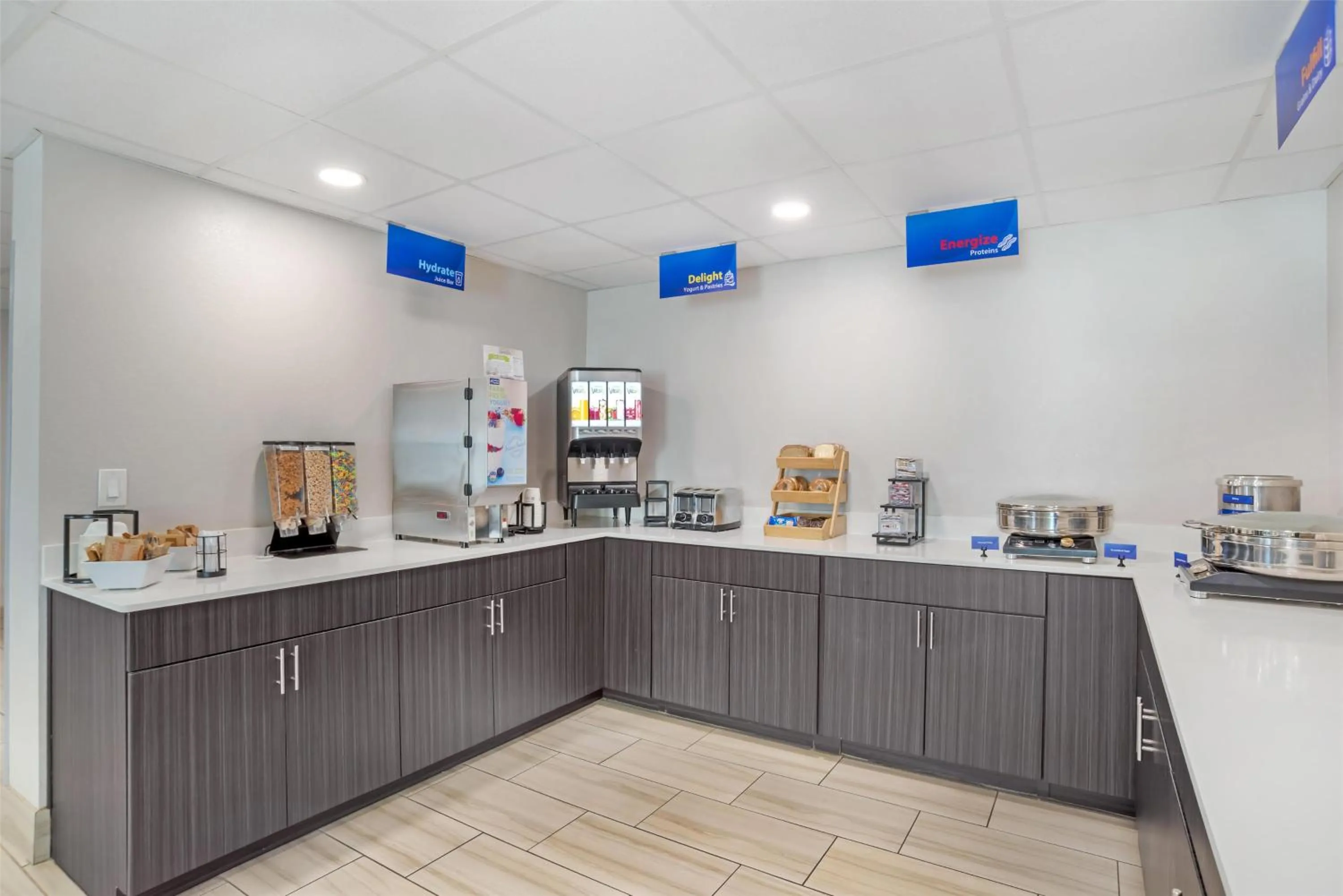 Breakfast in Best Western Brewton Inn