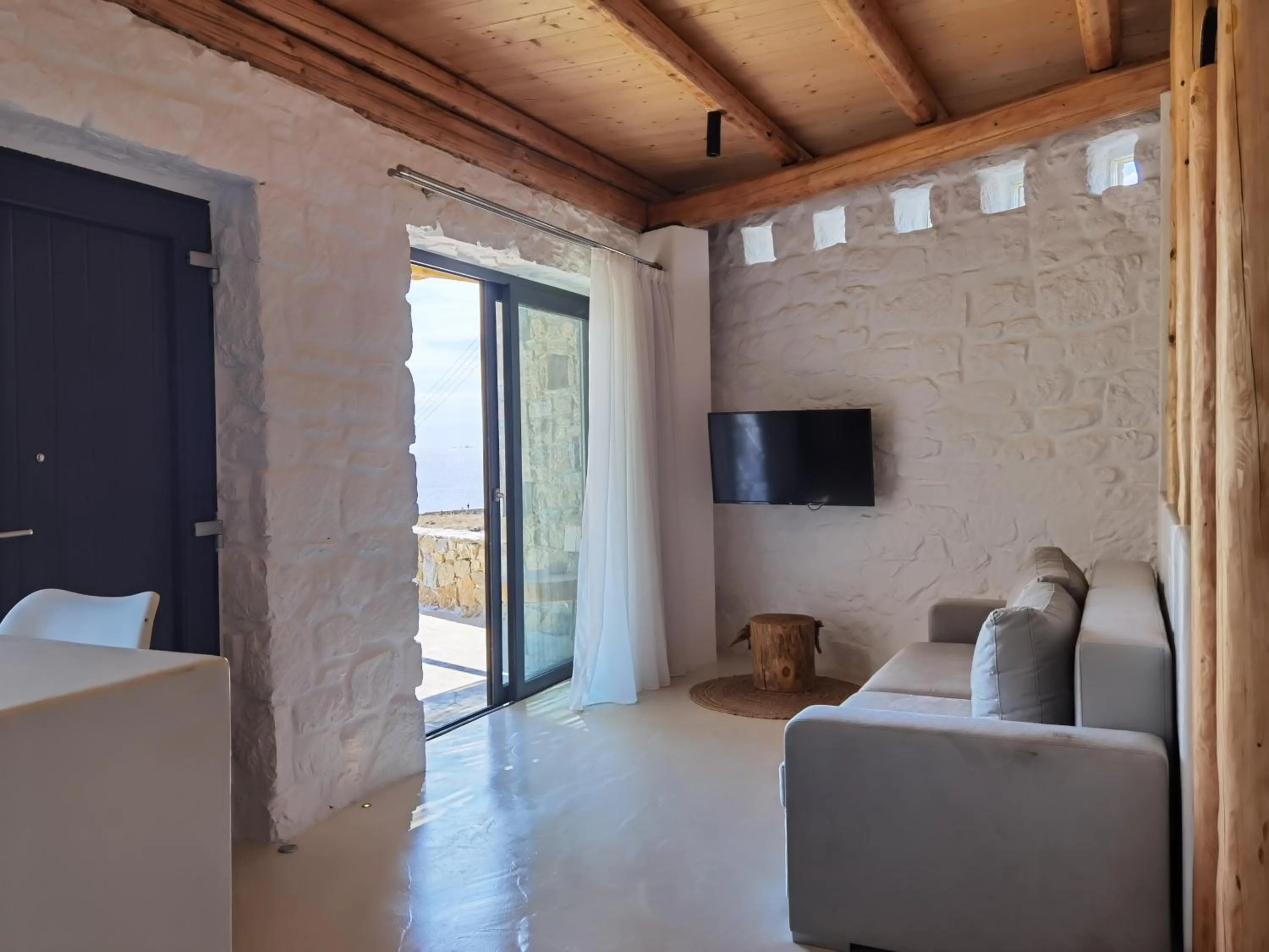 M-Vibes Mykonos Suites