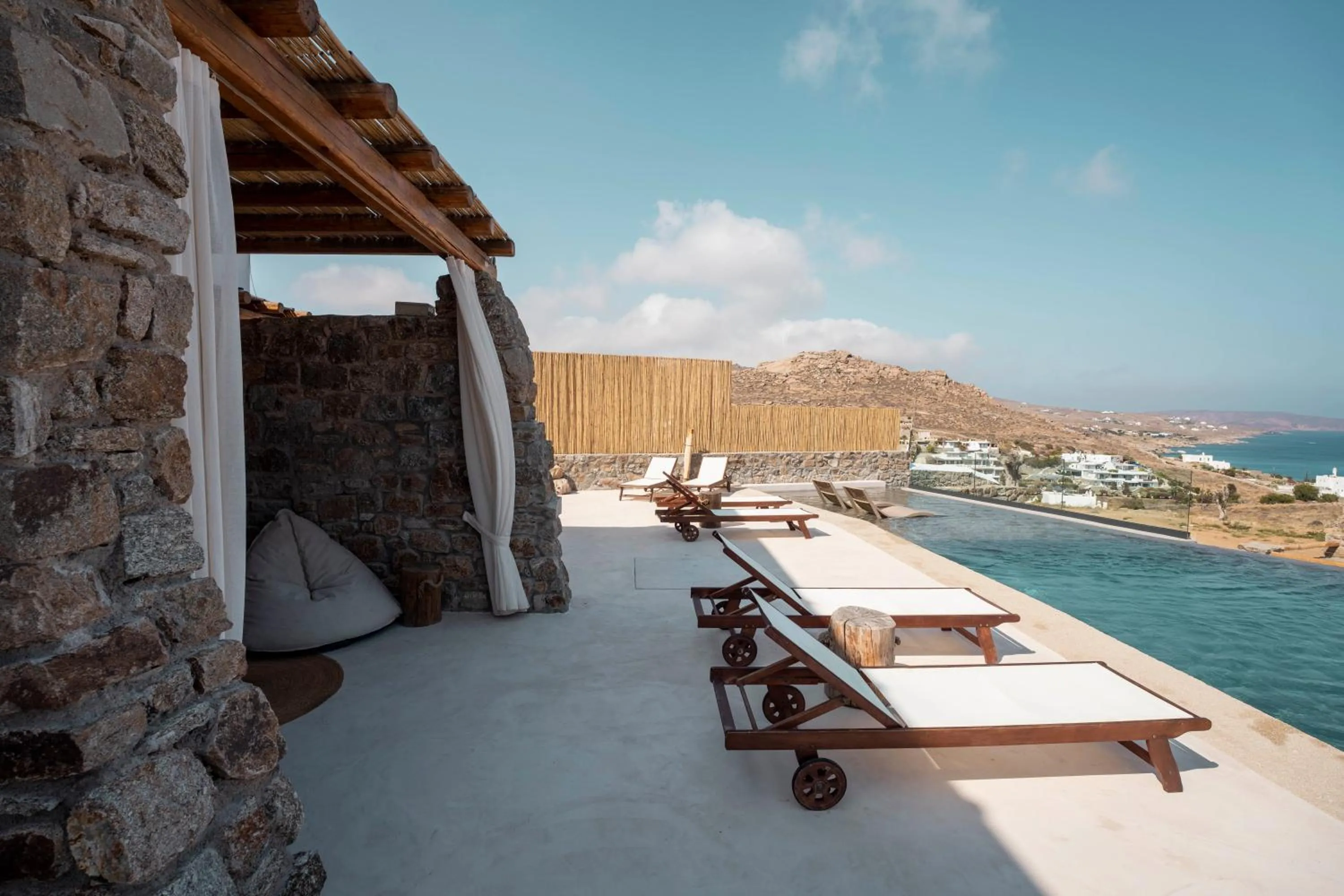 M-Vibes Mykonos Suites
