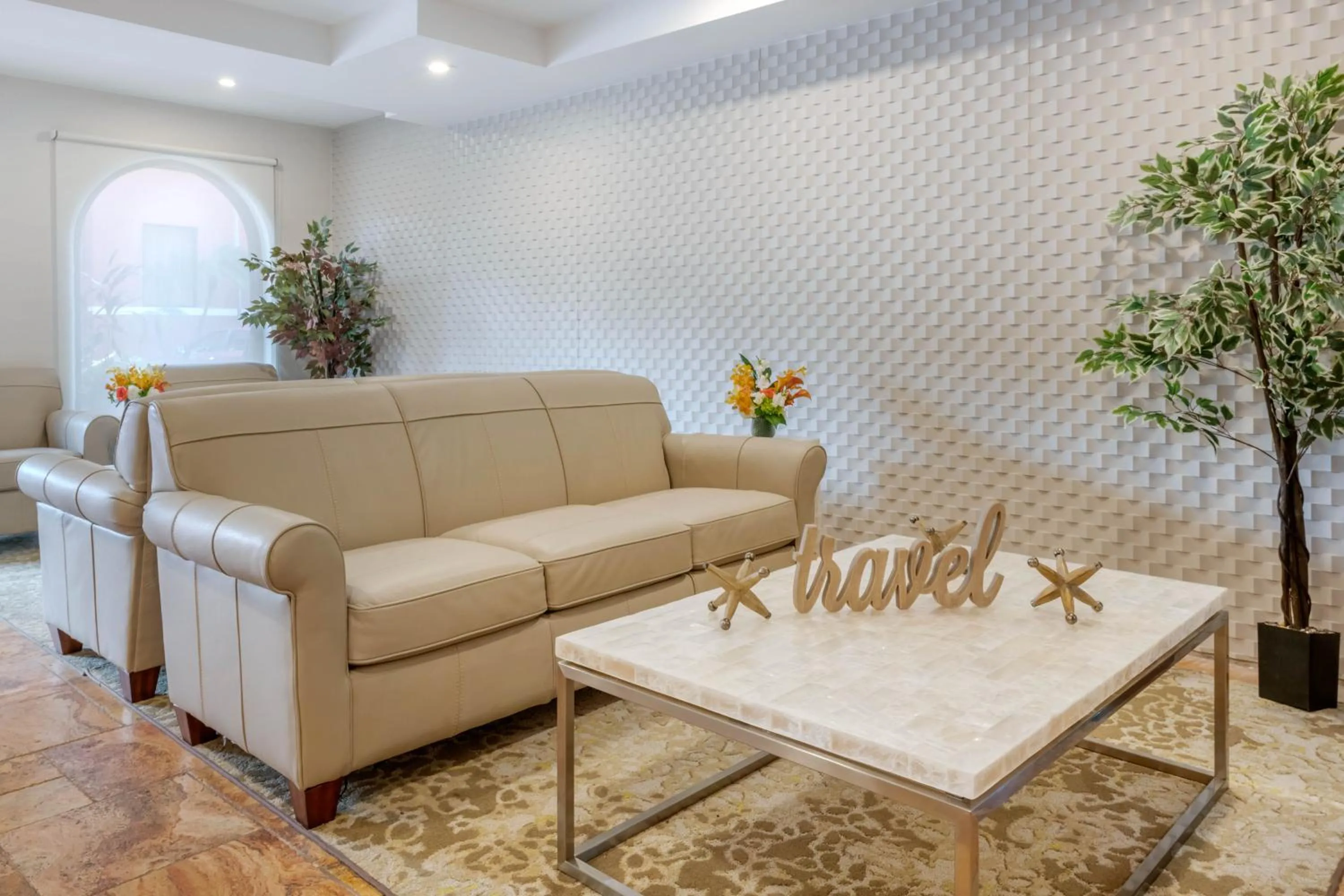 Lobby or reception in Best Western Plus Palm Beach Gardens Hotel & Suites and Conference Ct