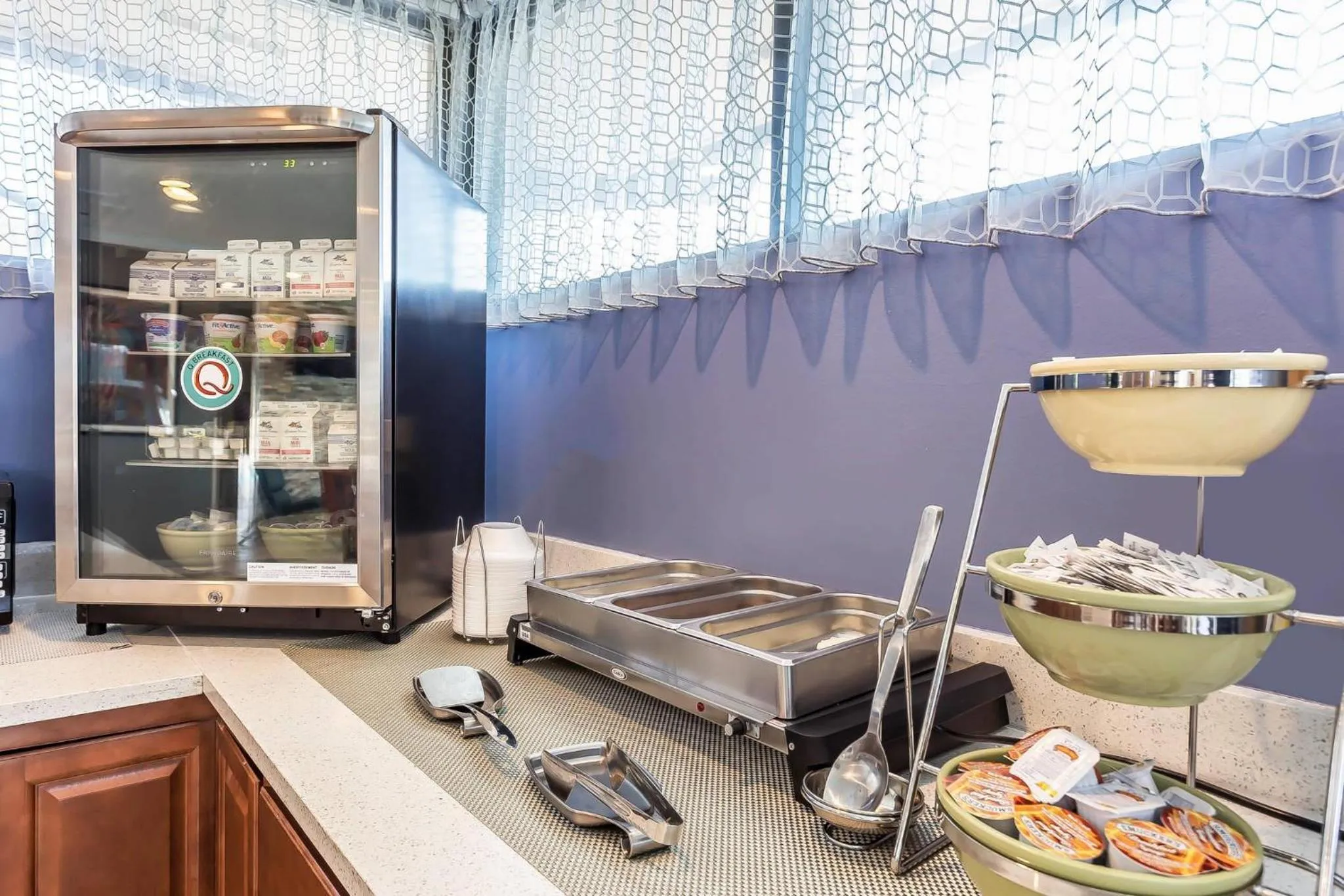 Breakfast in Quality Inn Aberdeen