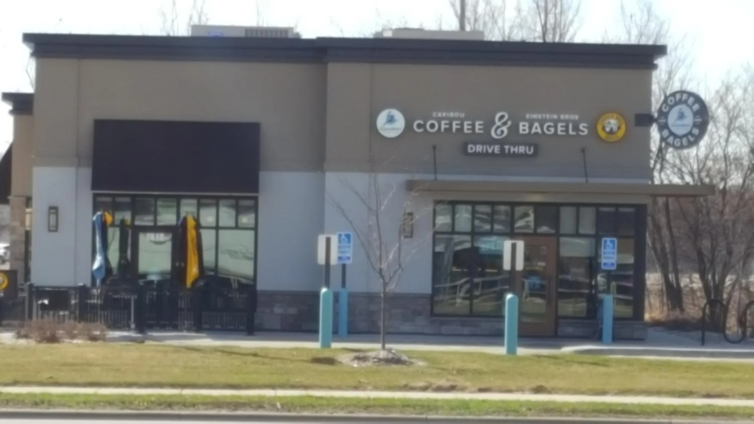 Restaurant/places to eat in Travelers Lodge Marshall