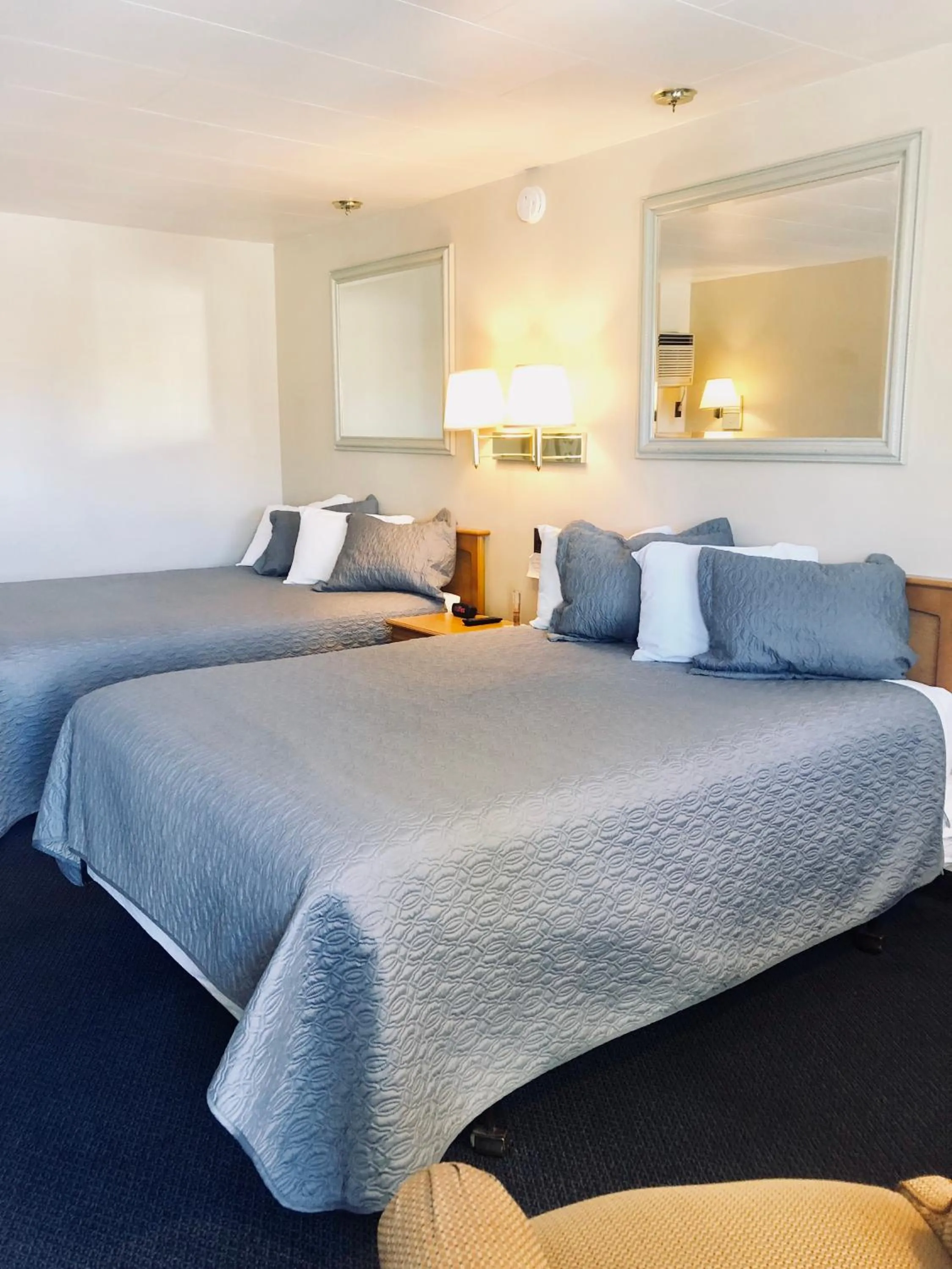 Double Room with Two Double Beds in A Western Rose