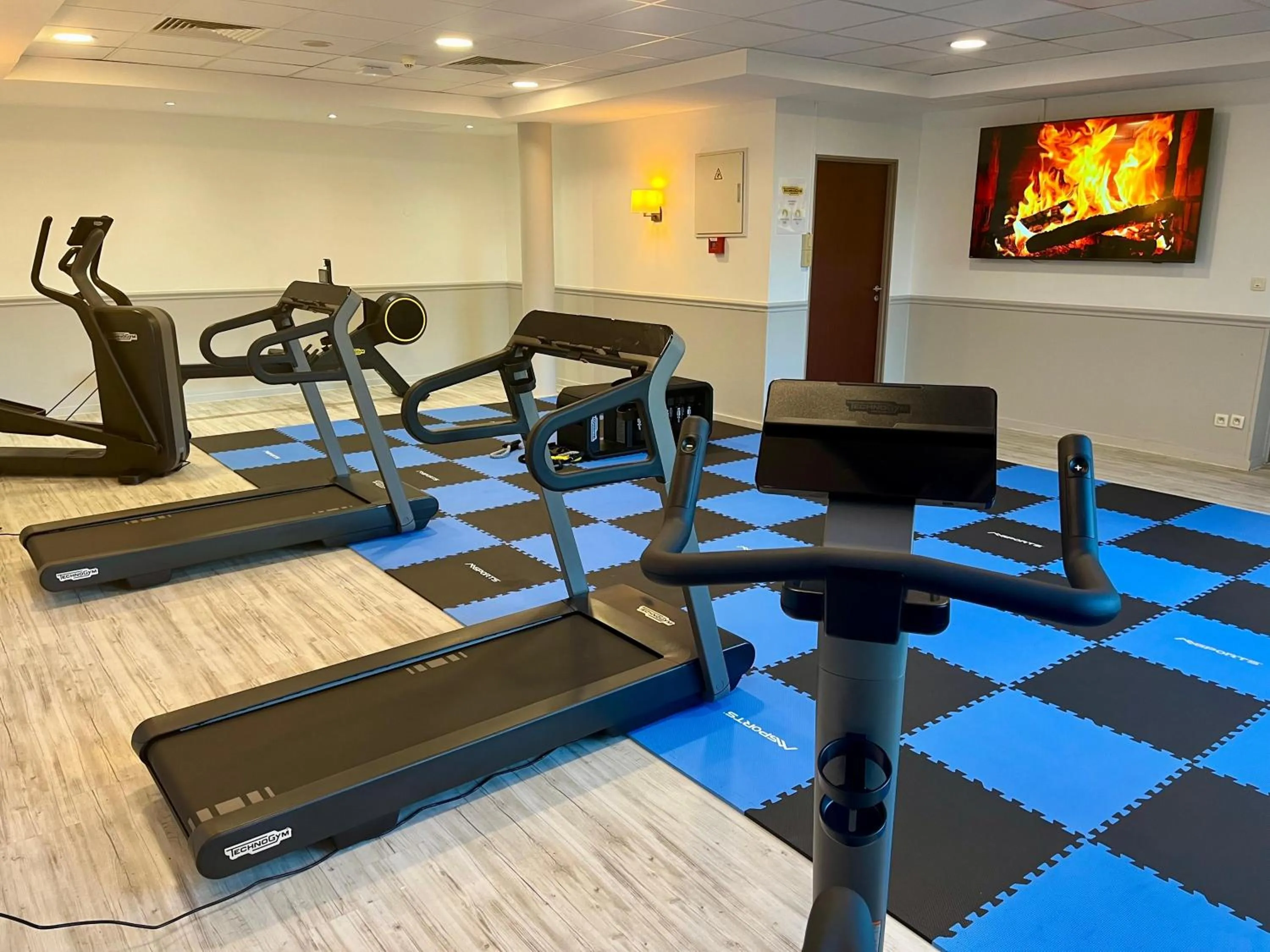 Fitness centre/facilities in Campanile Val de France