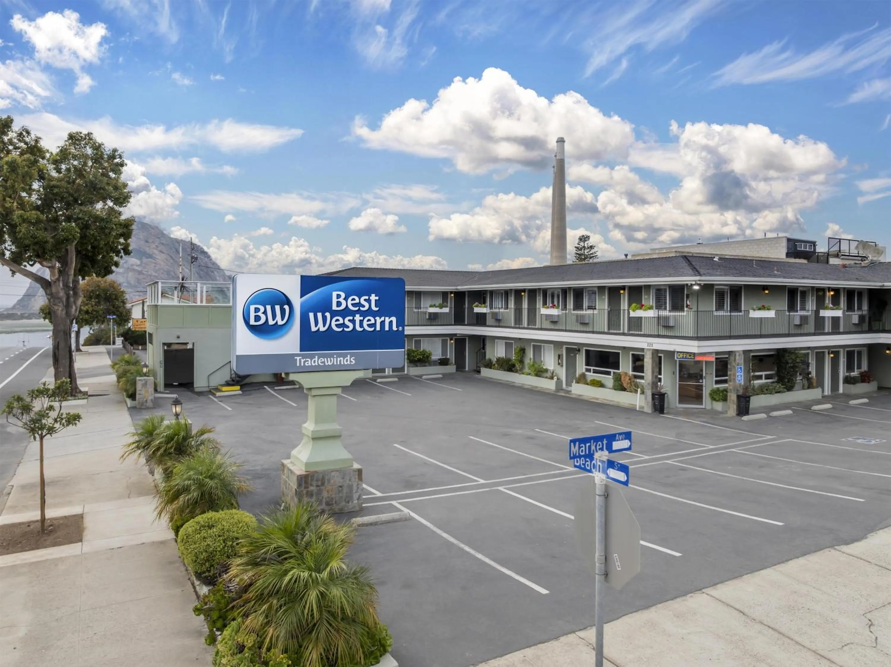 Property building in Best Western Tradewinds