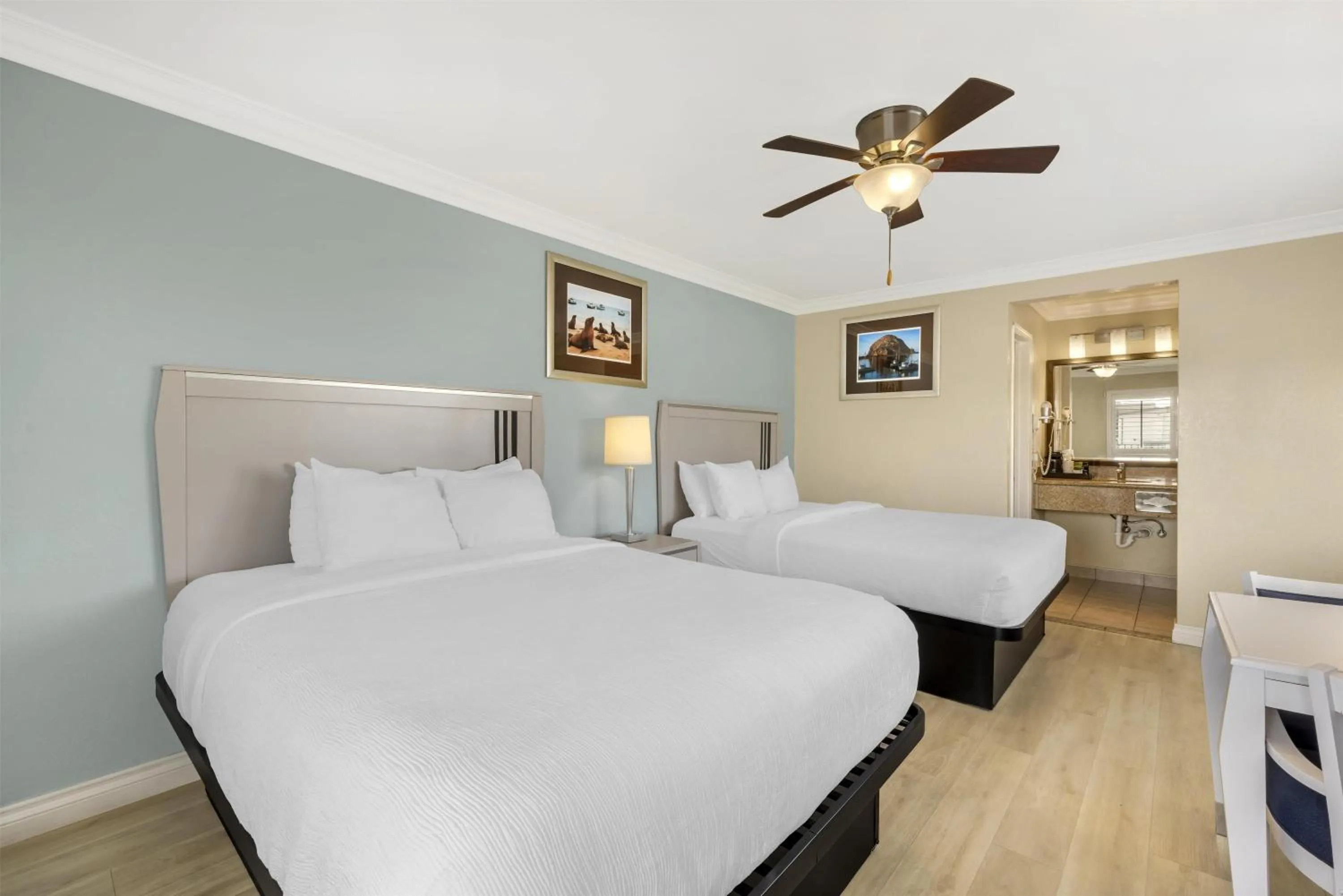 Bedroom, Bed in Best Western Tradewinds