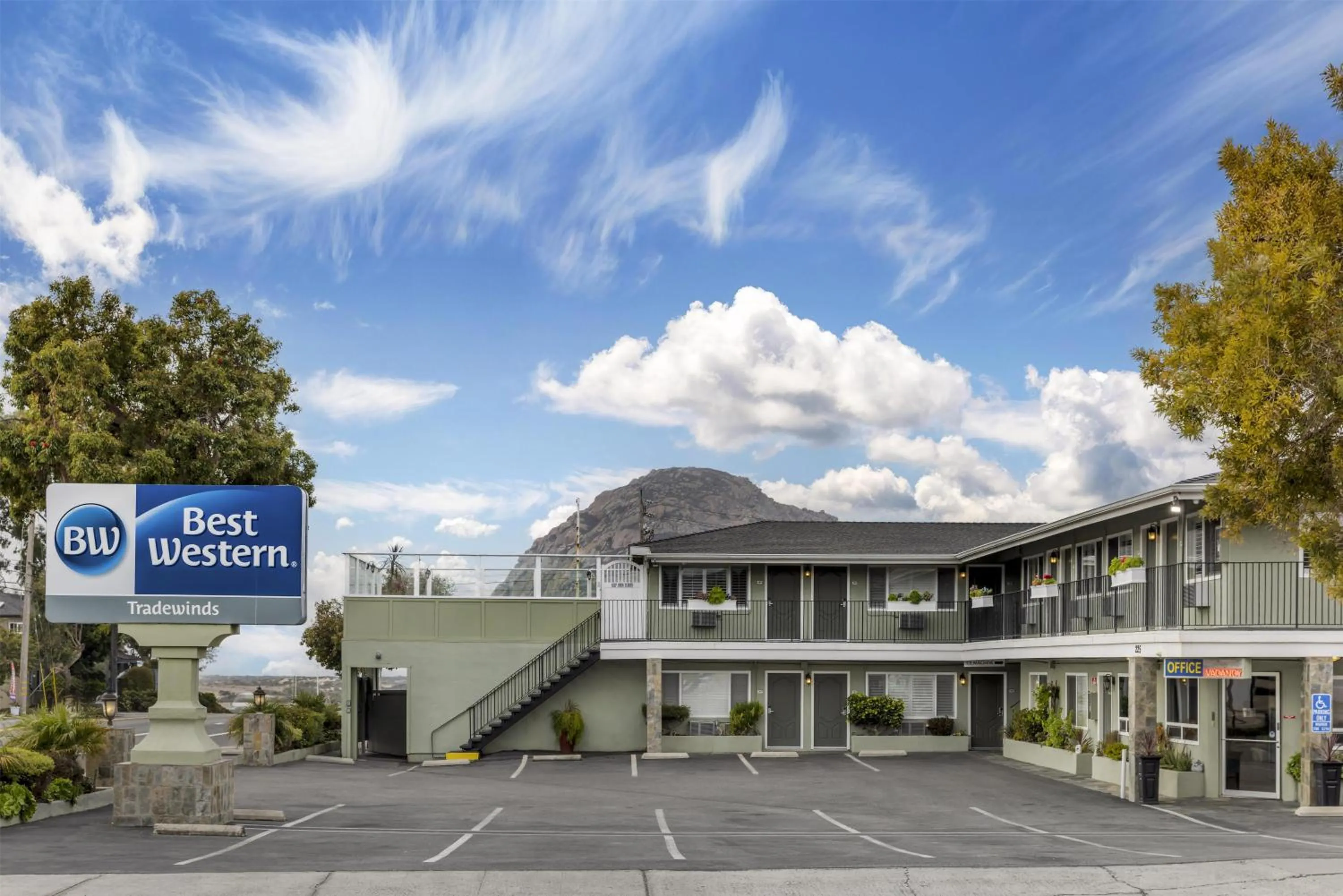 Property building in Best Western Tradewinds