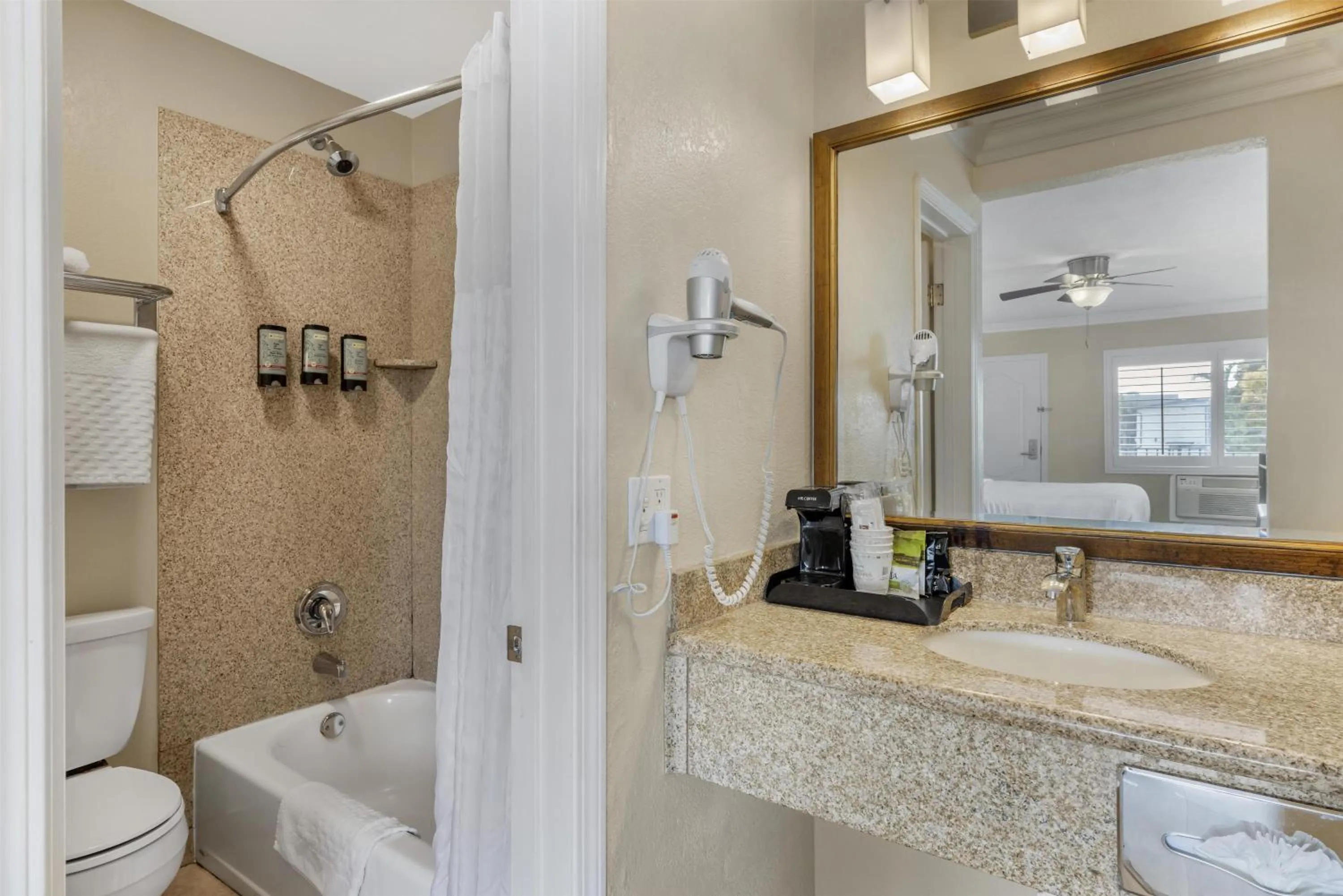 Bathroom in Best Western Tradewinds