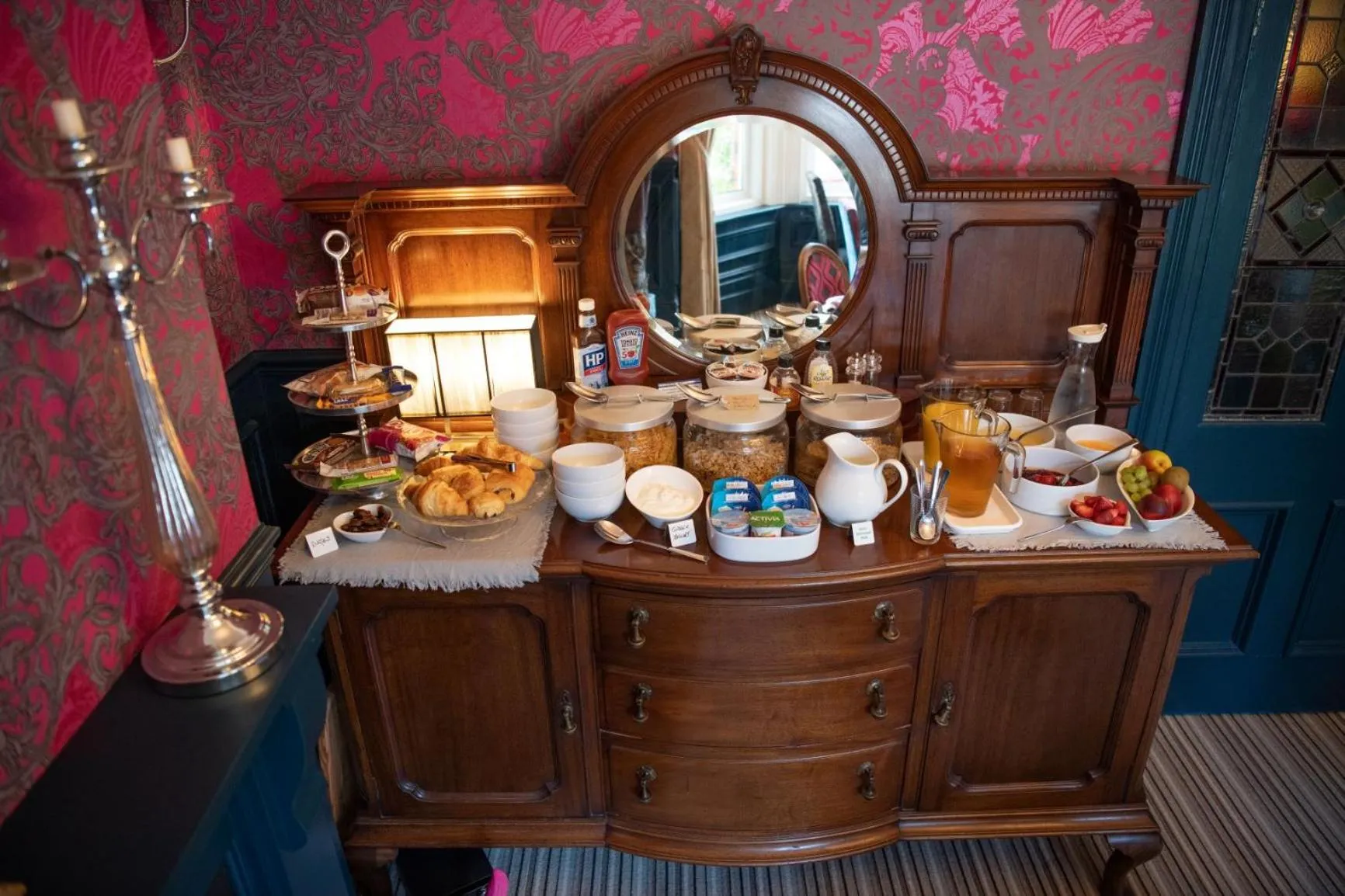 Dining area in Amarillo Guesthouse