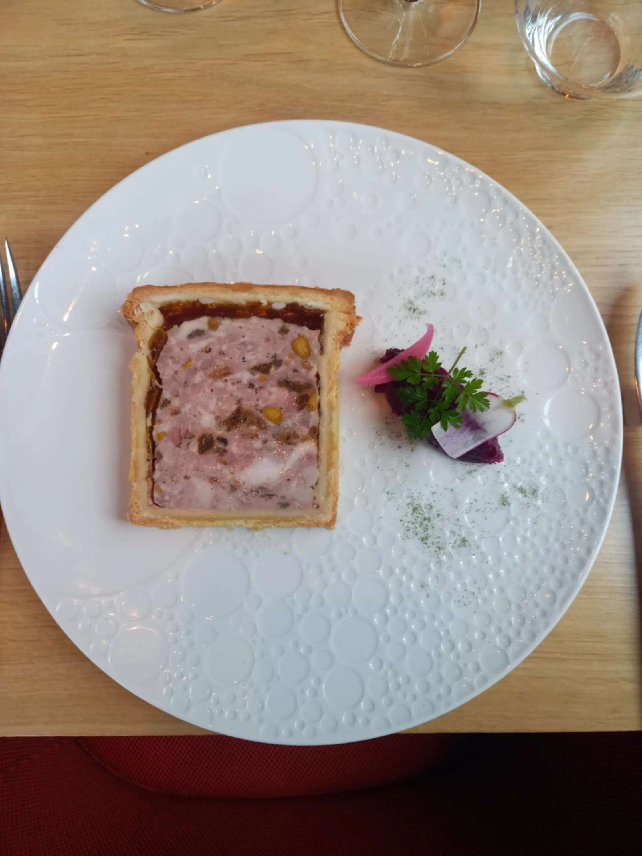 Food in Logis Hôtel & Restaurant - Les Hauts de Montreuil