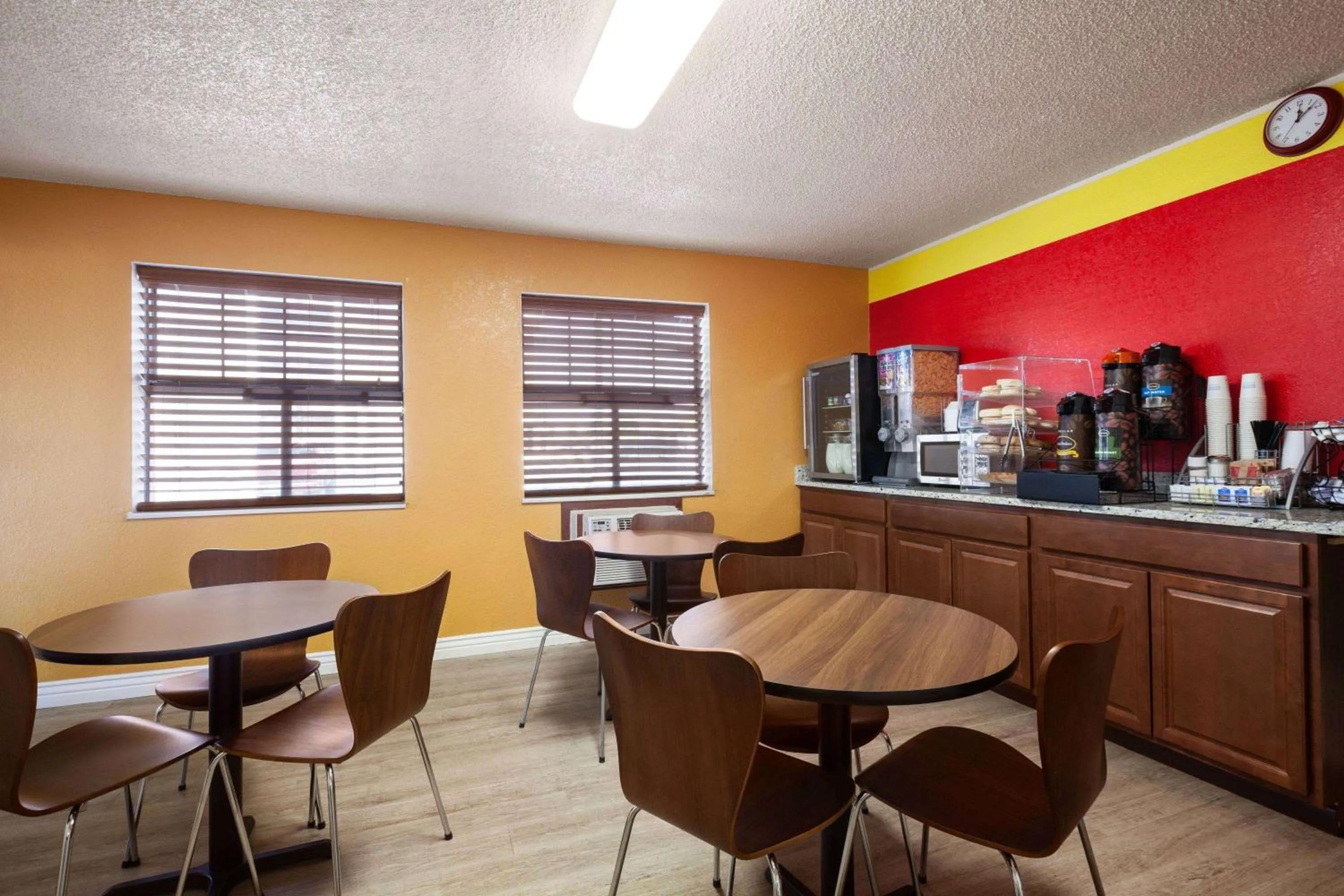 Continental breakfast in Super 8 by Wyndham Colorado Springs/Afa Area