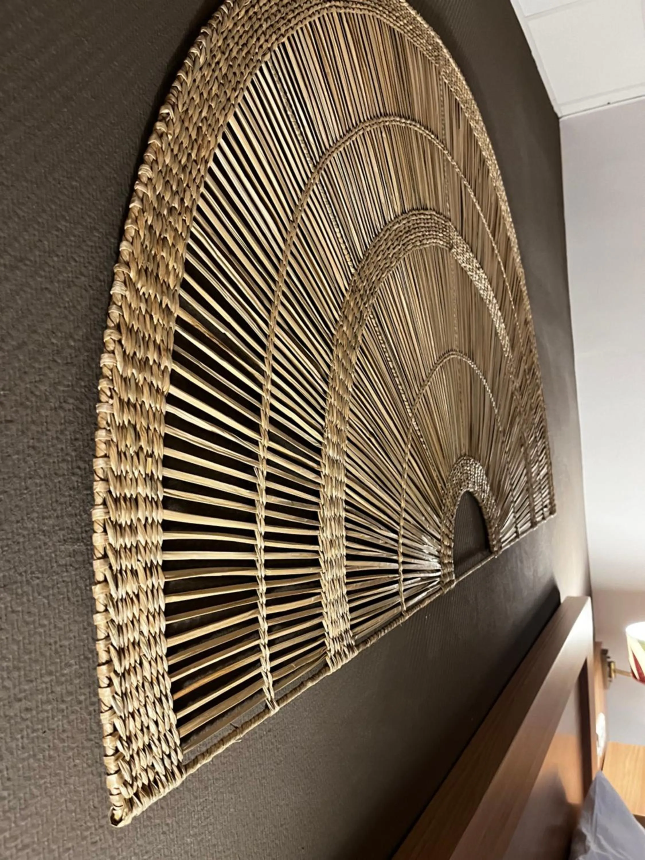 Decorative detail in Cit'Hotel Le Louvre Orange