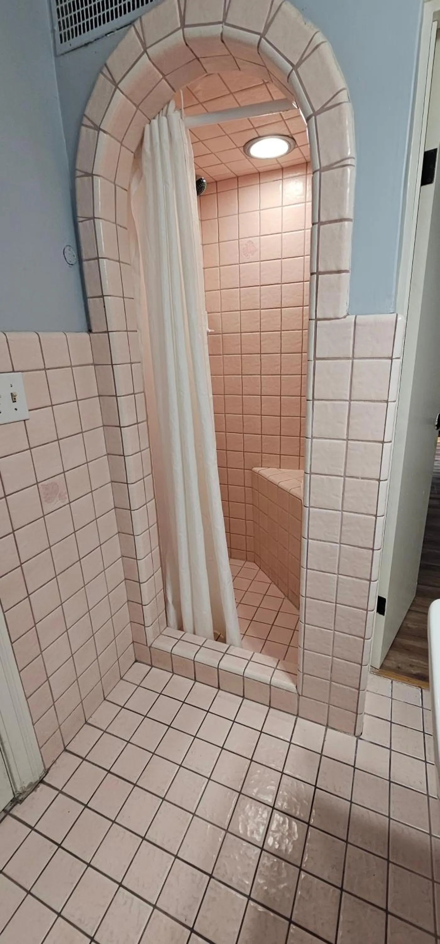 Casablanca Inn on The Beach