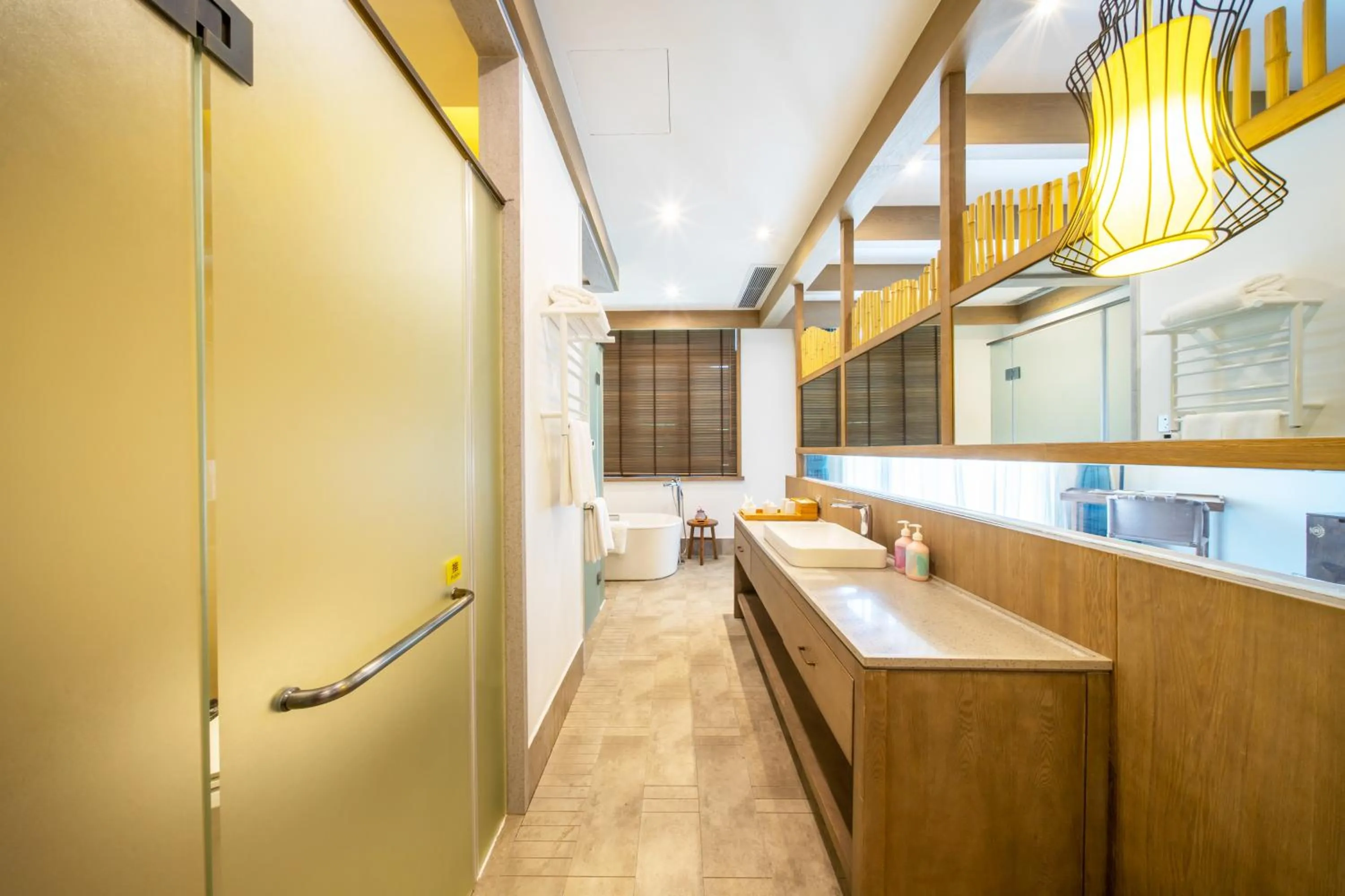 Blossom Hill Yuejingzhuang Hotel