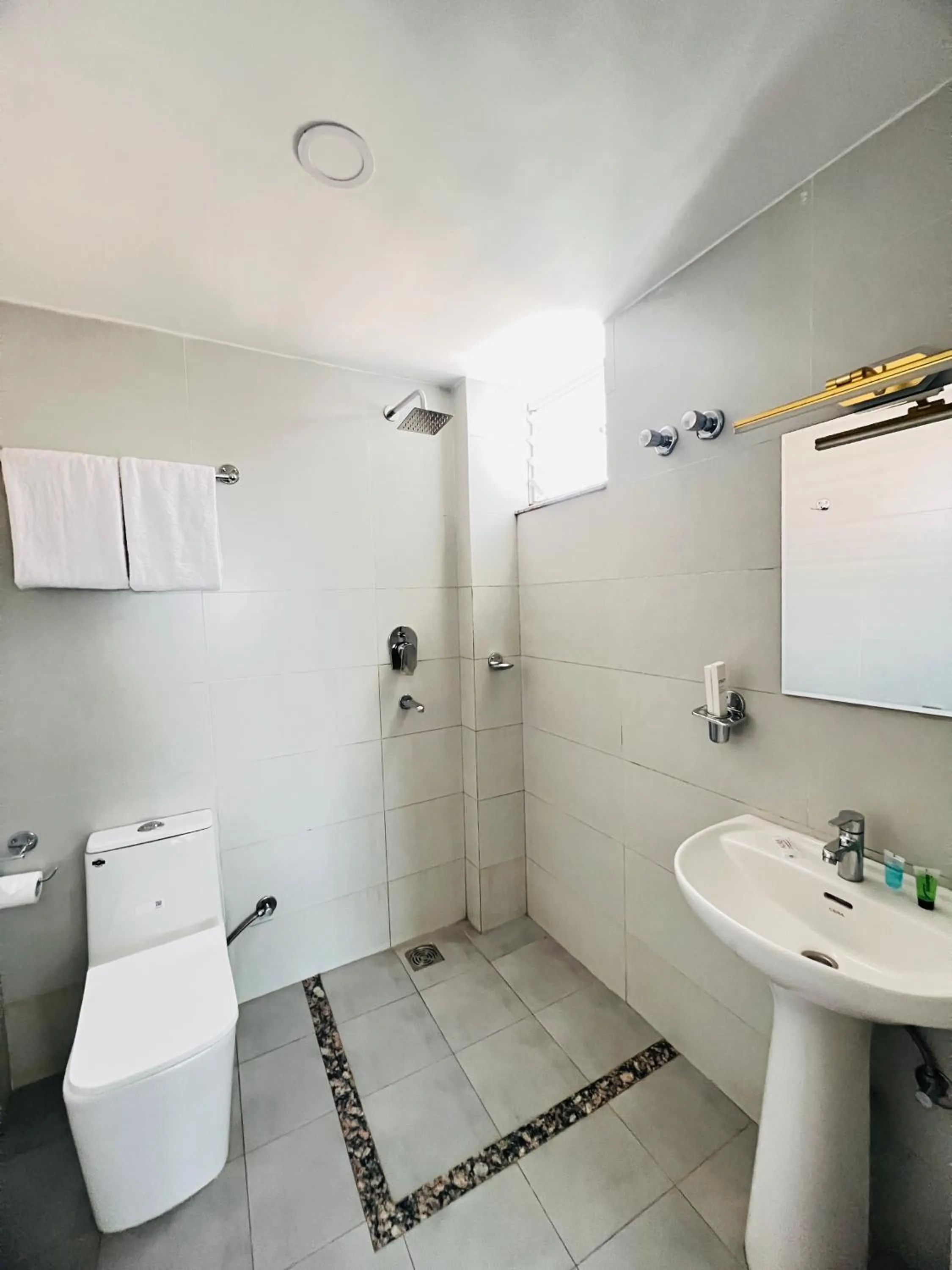 Bathroom in Little Buddha Inn