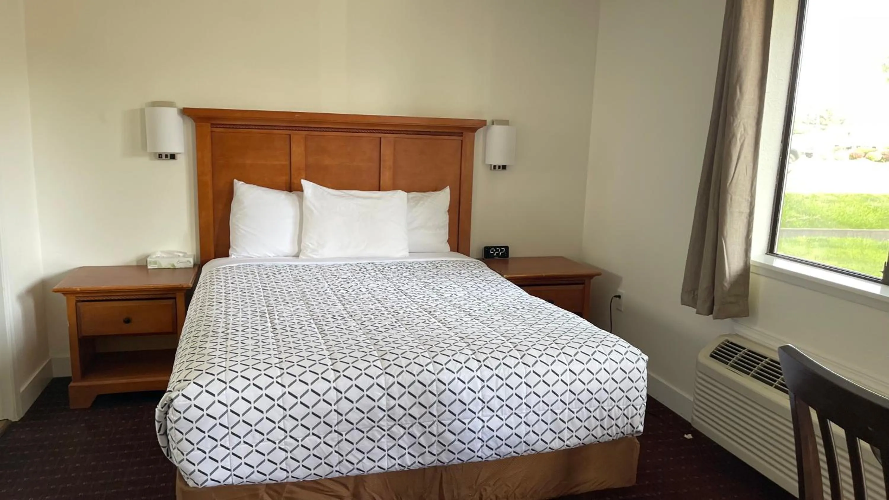 Bed in Morgan Inn and Suites Walla Walla