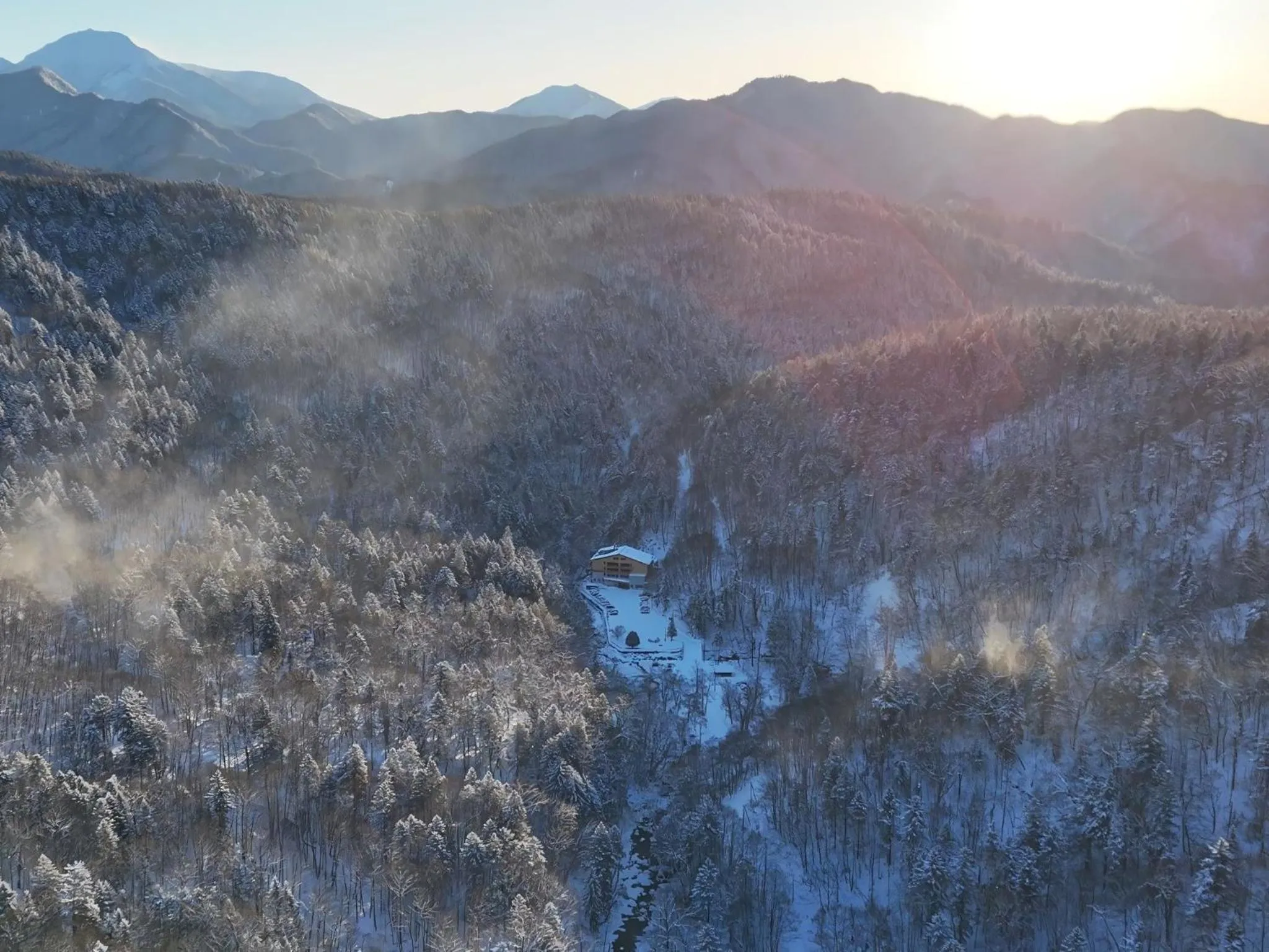 Property building in Tomuraushionsen Higashi Taisetsuso