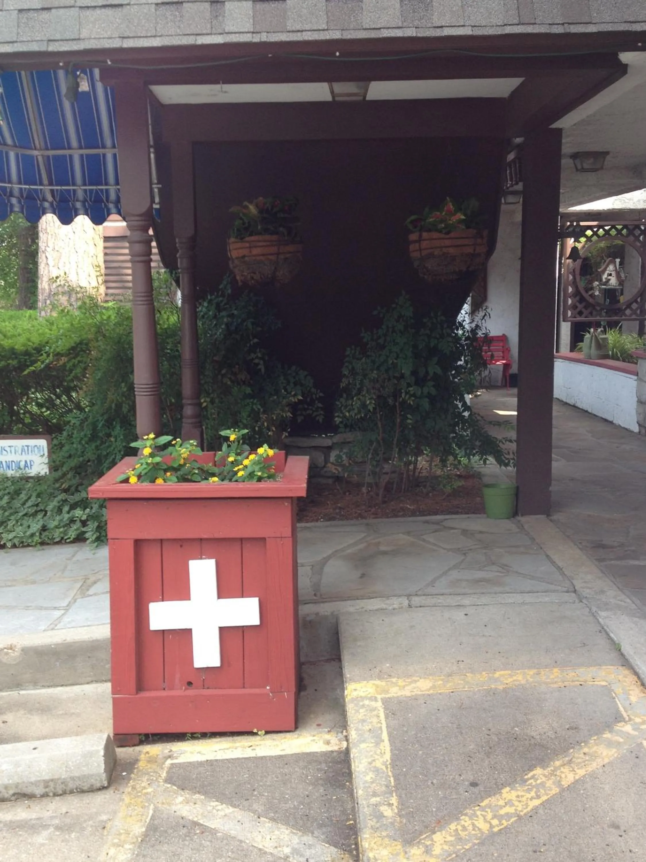 Facade/entrance in Matterhorn Tower