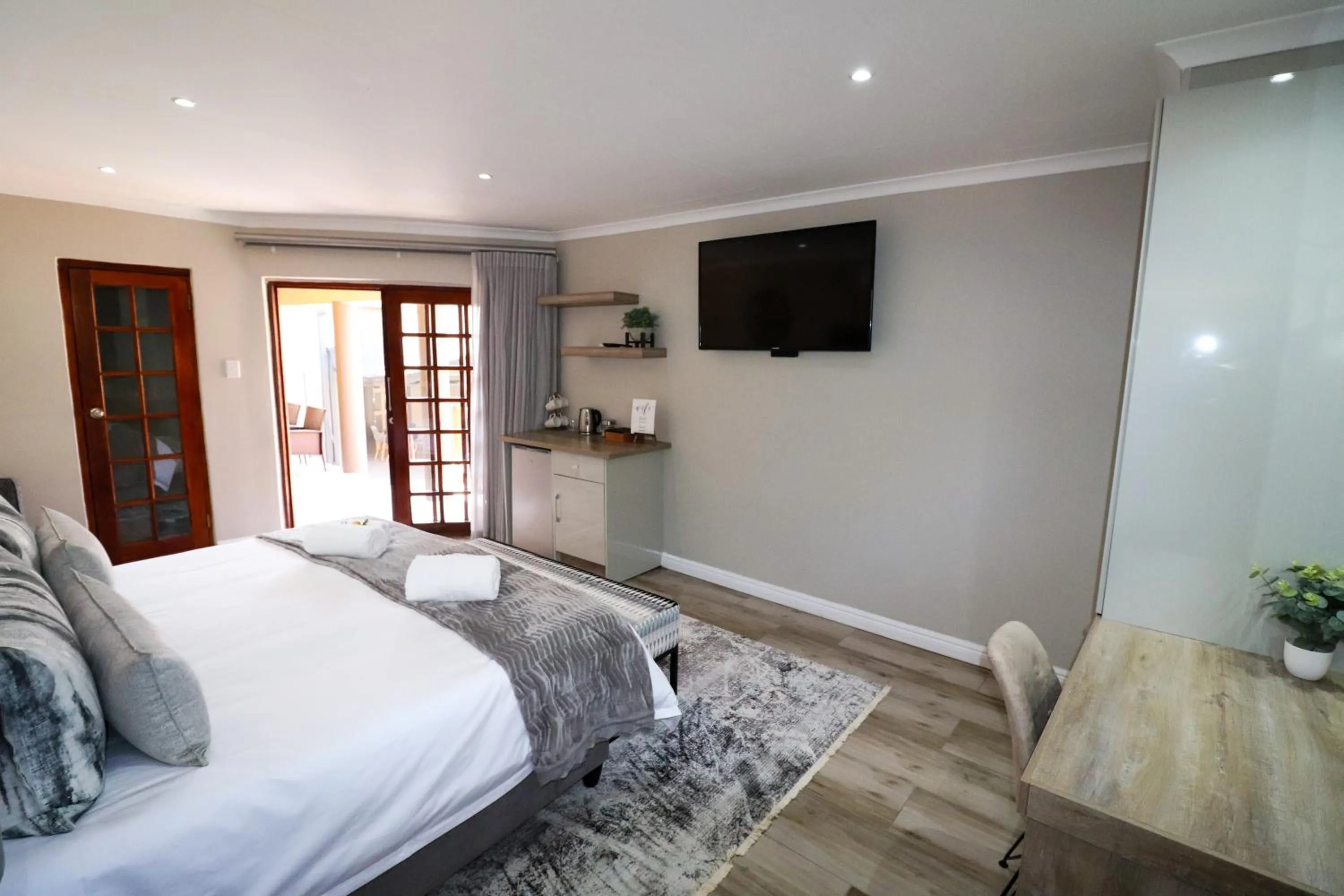 Bed in Stonehill Villa