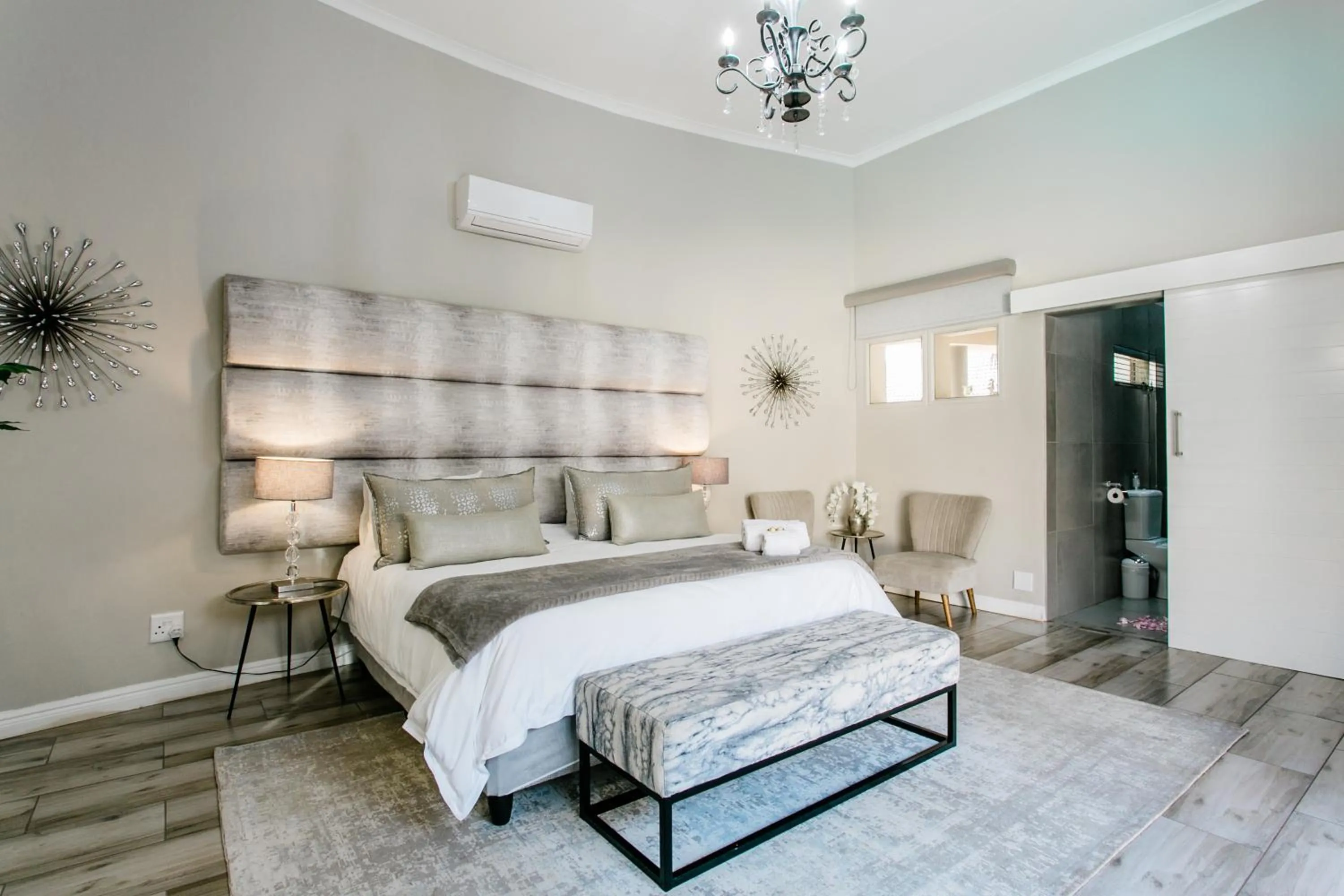 Bed in Stonehill Villa