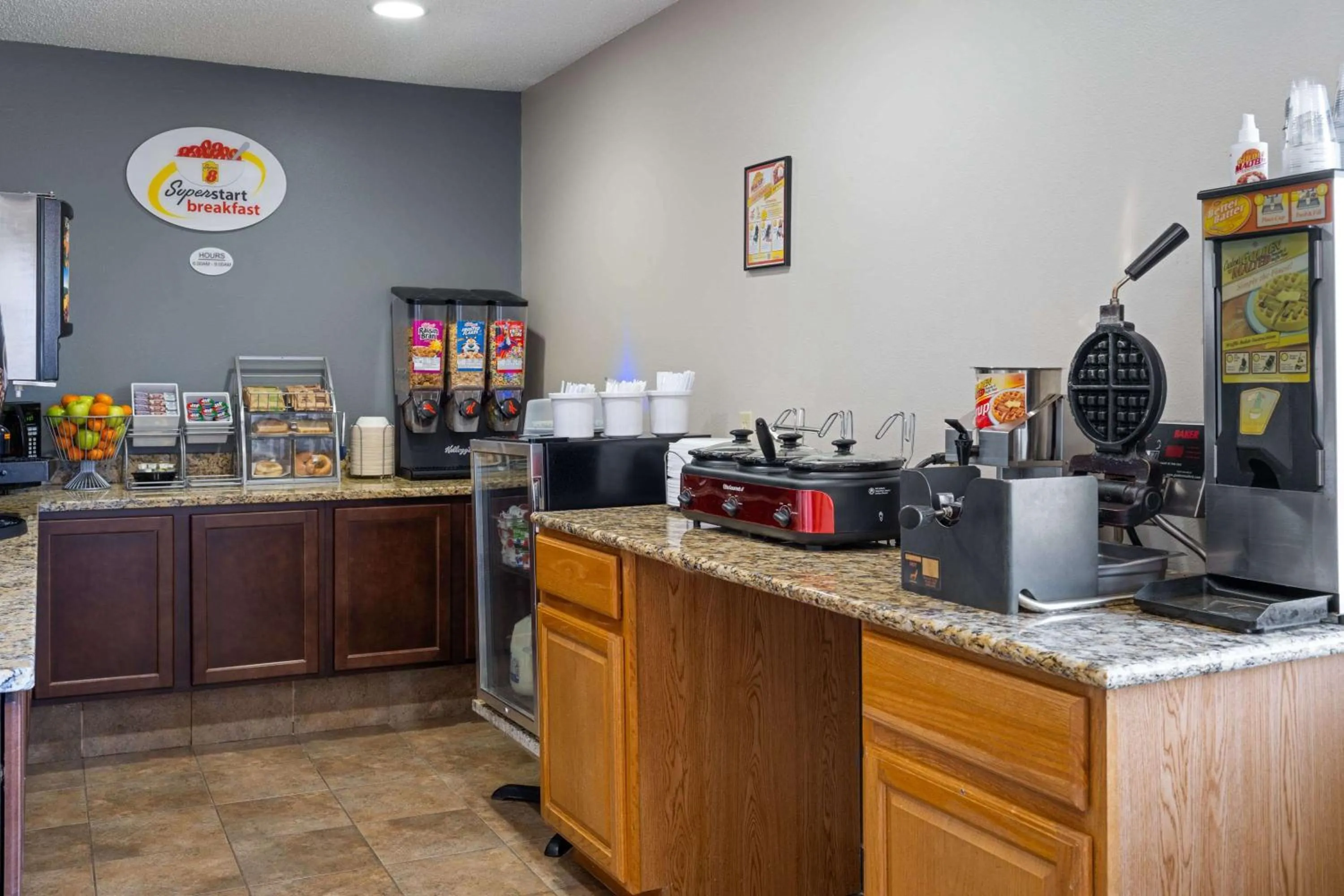 Restaurant/places to eat in Super 8 by Wyndham Humboldt