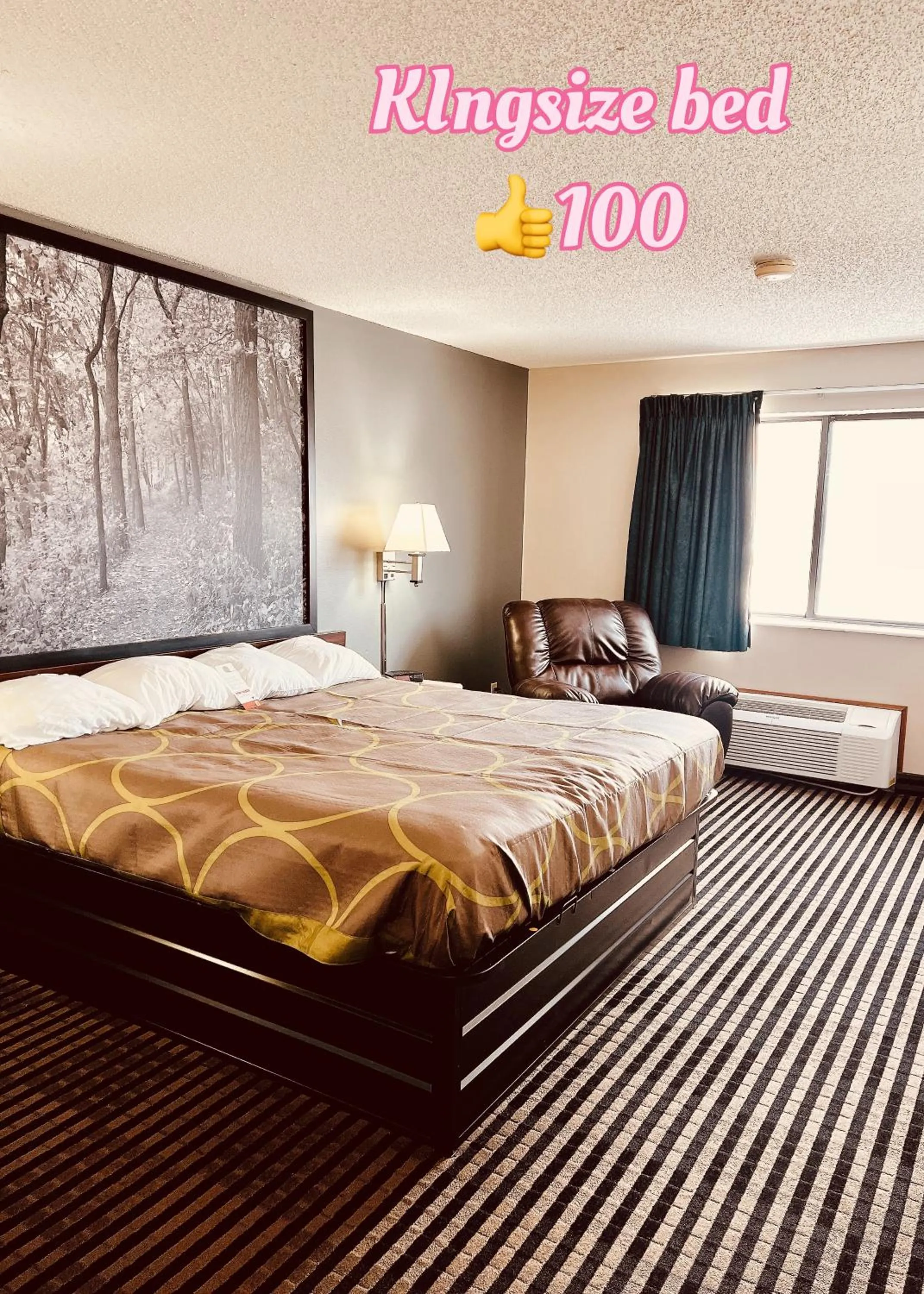 Bed in Super 8 by Wyndham Humboldt