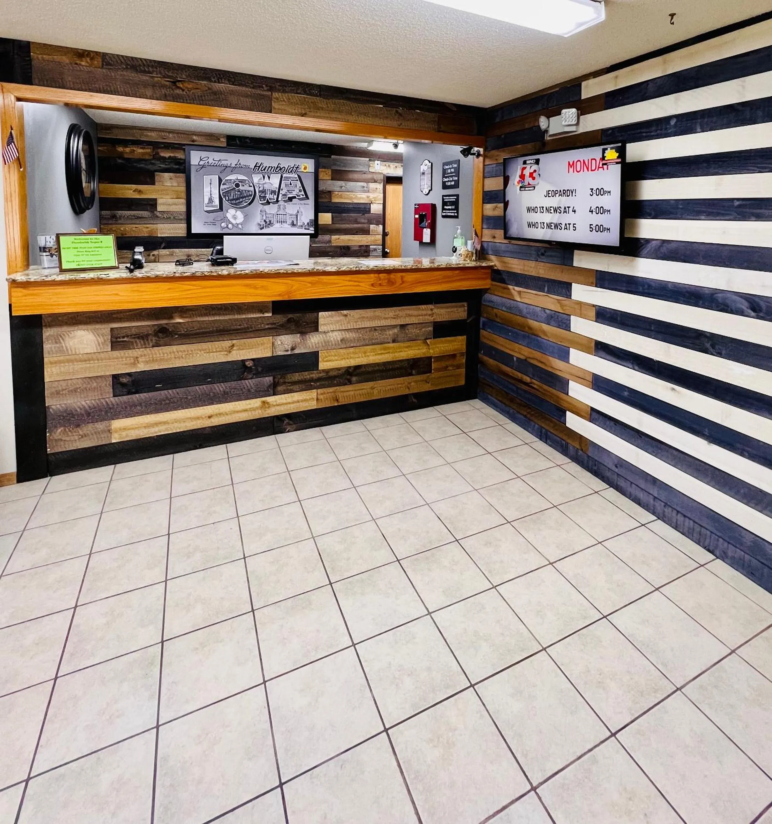 Super 8 by Wyndham Humboldt