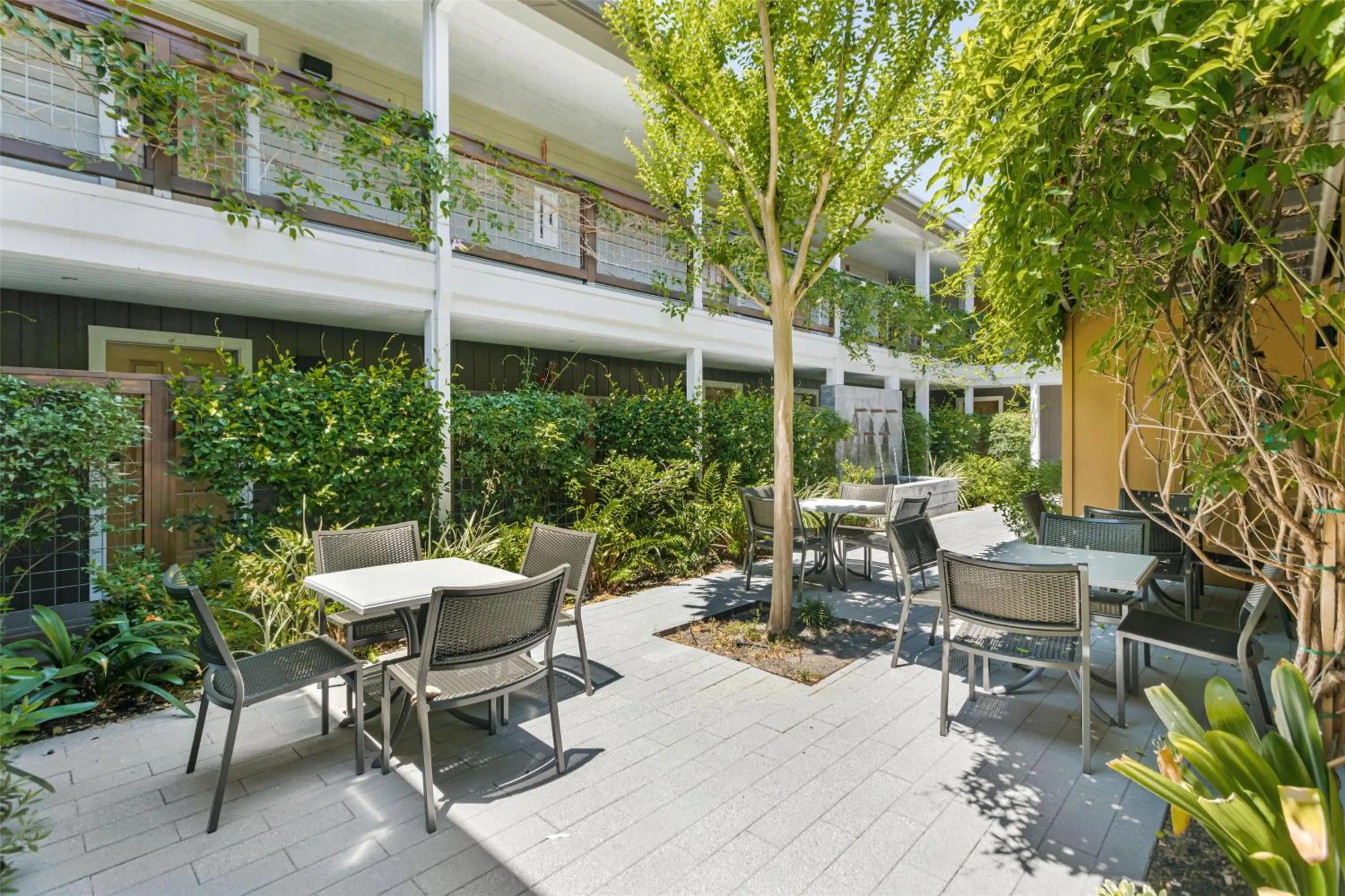 Property building in Best Western Plus Stevenson Manor