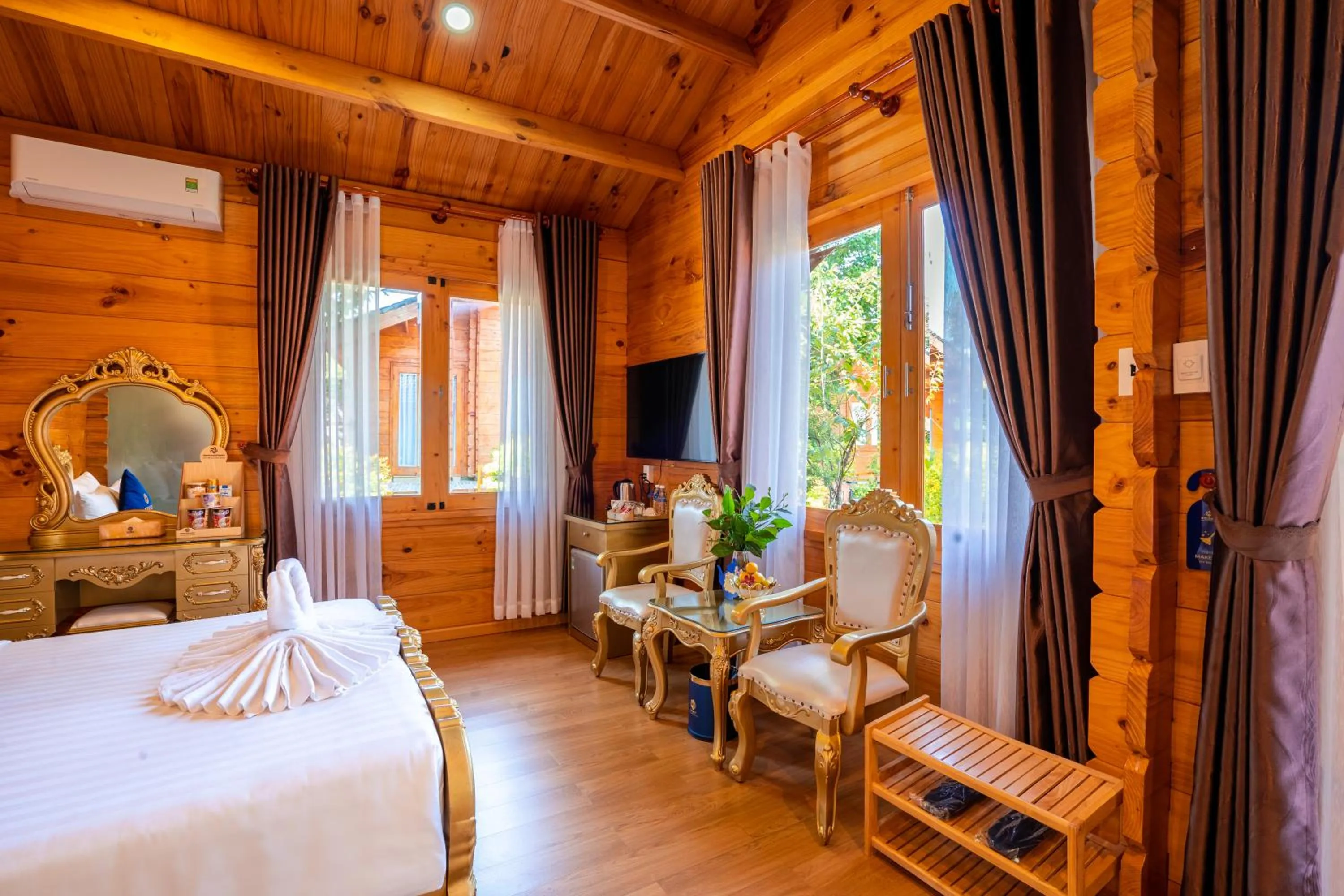 Bedroom, Bed in Tea Resort