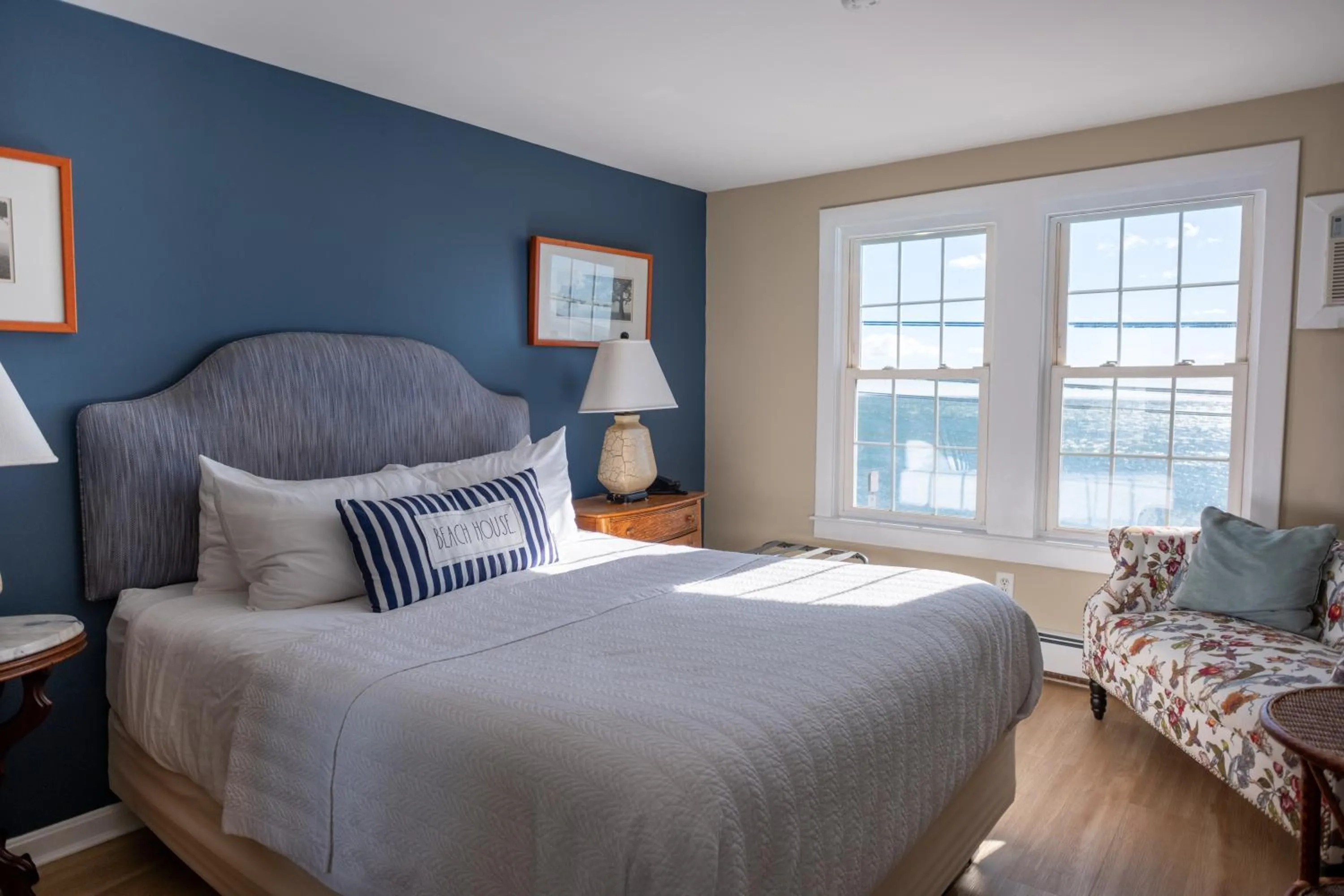 Bed in The Beach House Inn