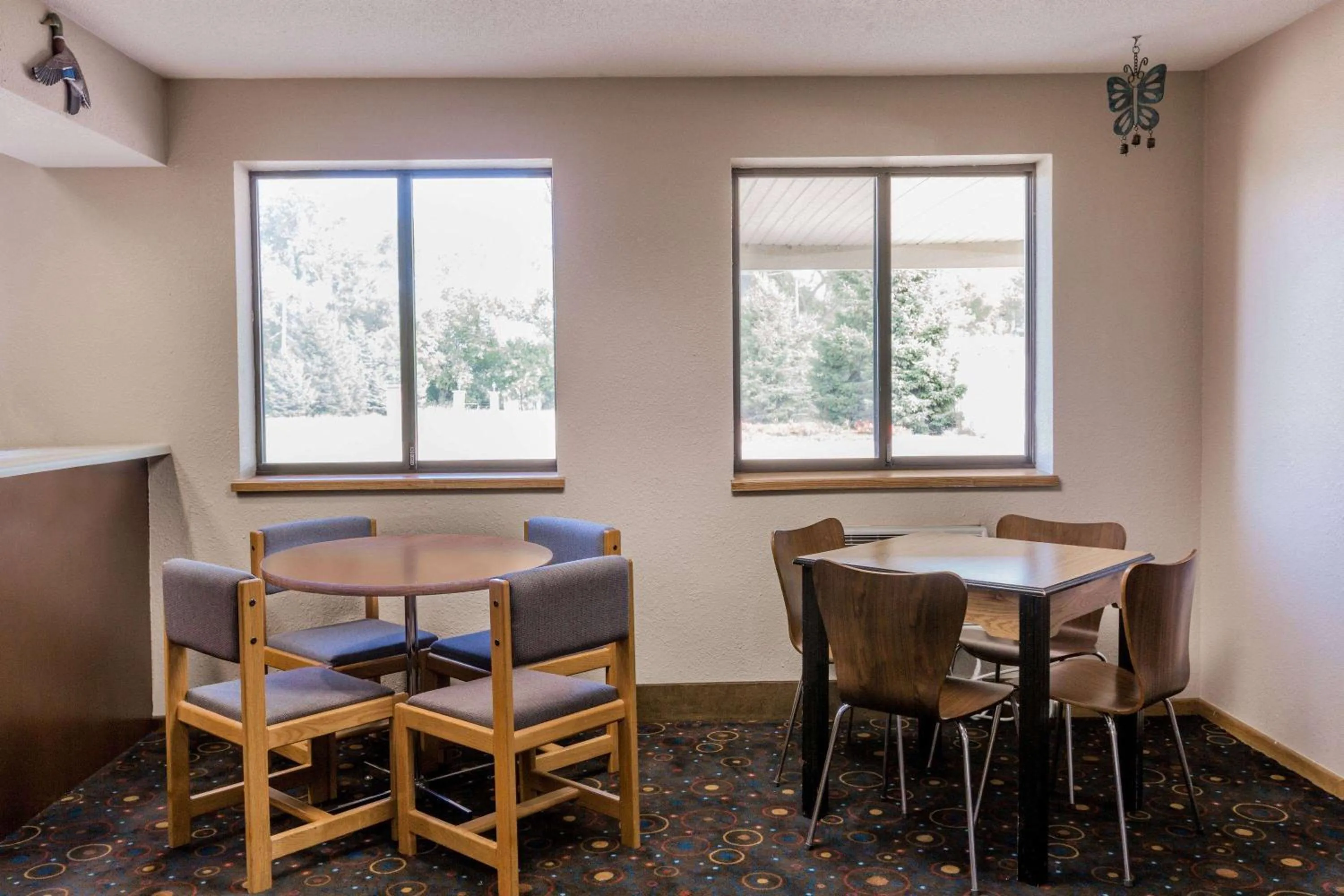 Lobby or reception in Super 8 by Wyndham Madison