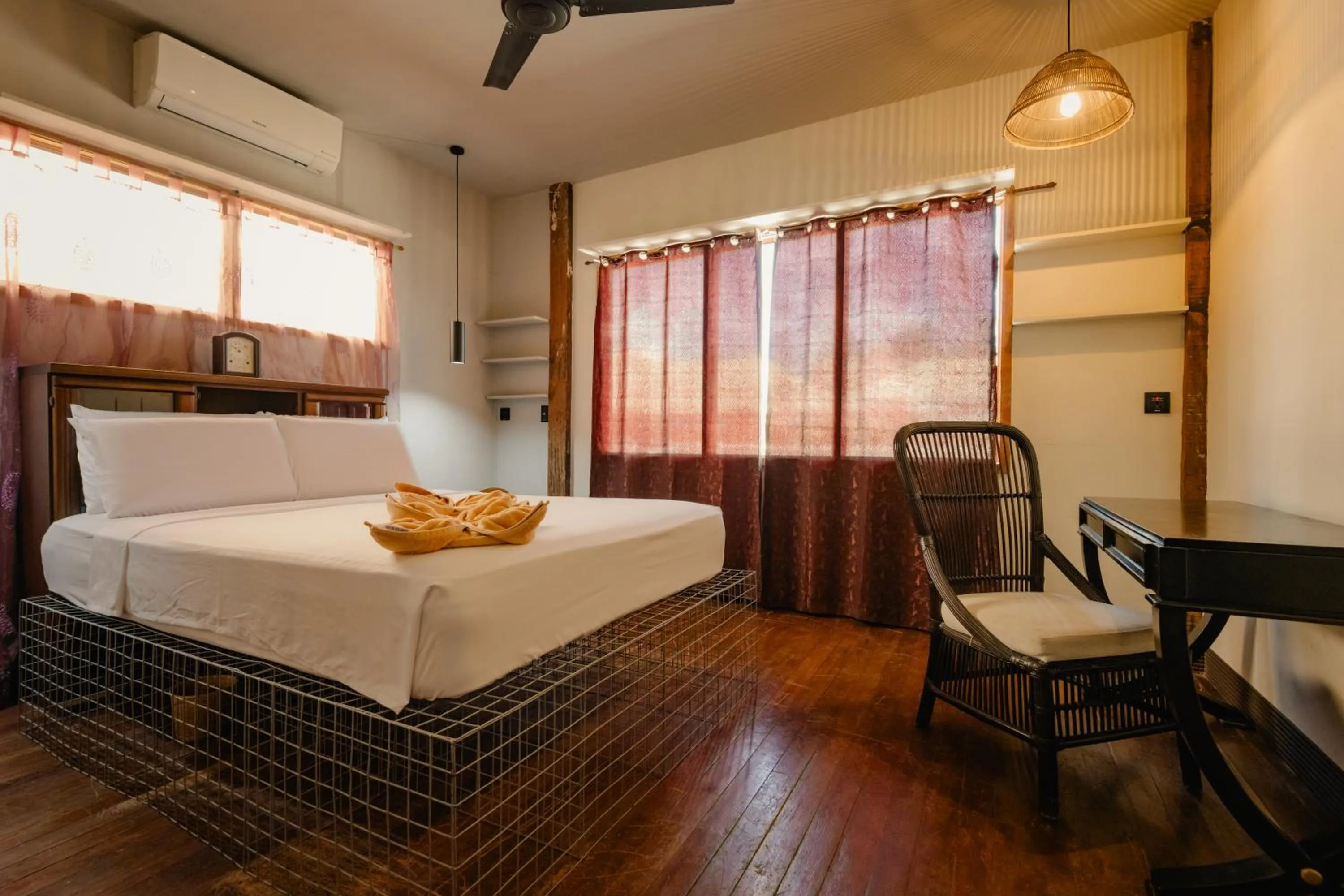 Bedroom, Bed in The Flying Fish Hostel Cebu