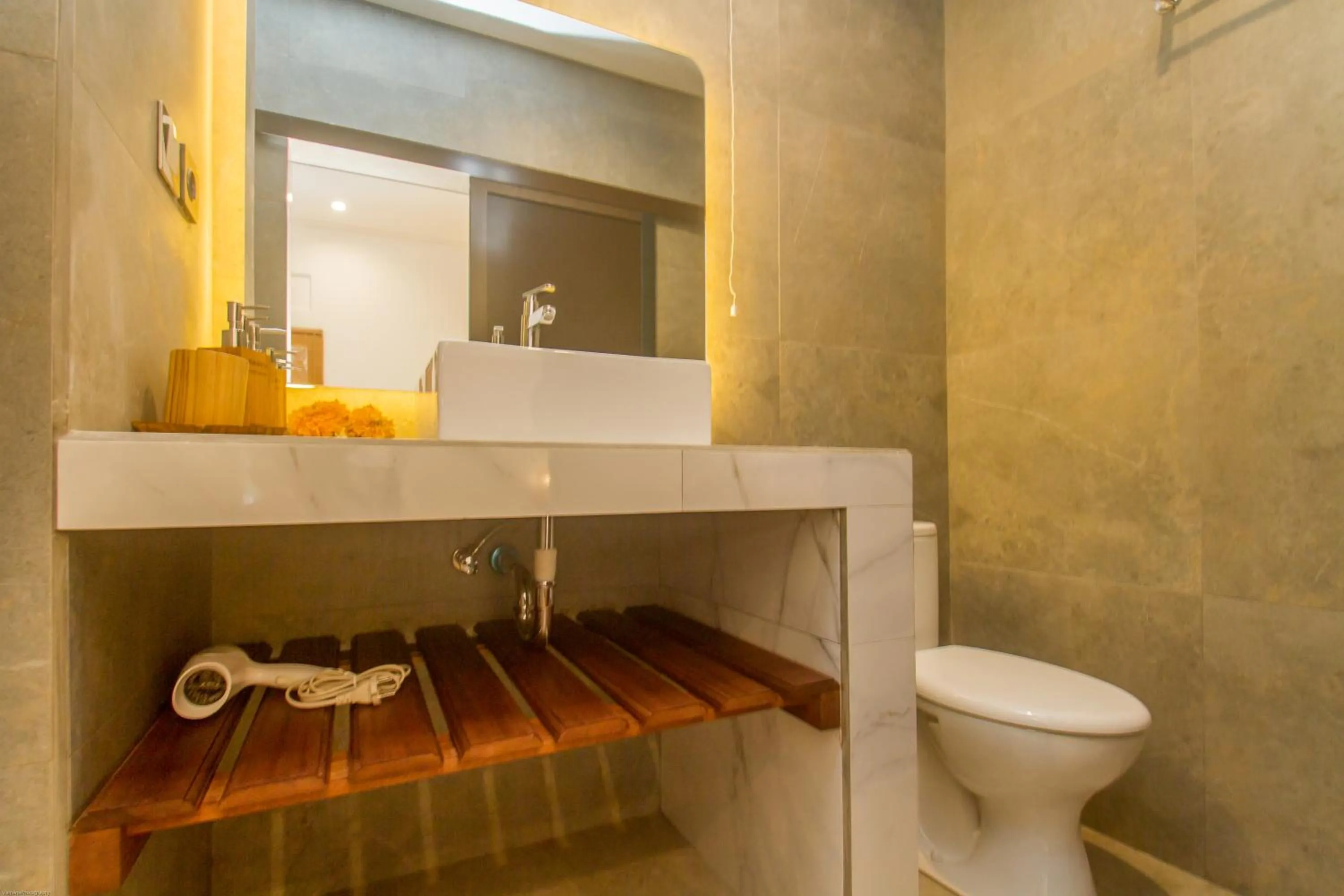 Bathroom in Rahayu Guest House Ubud