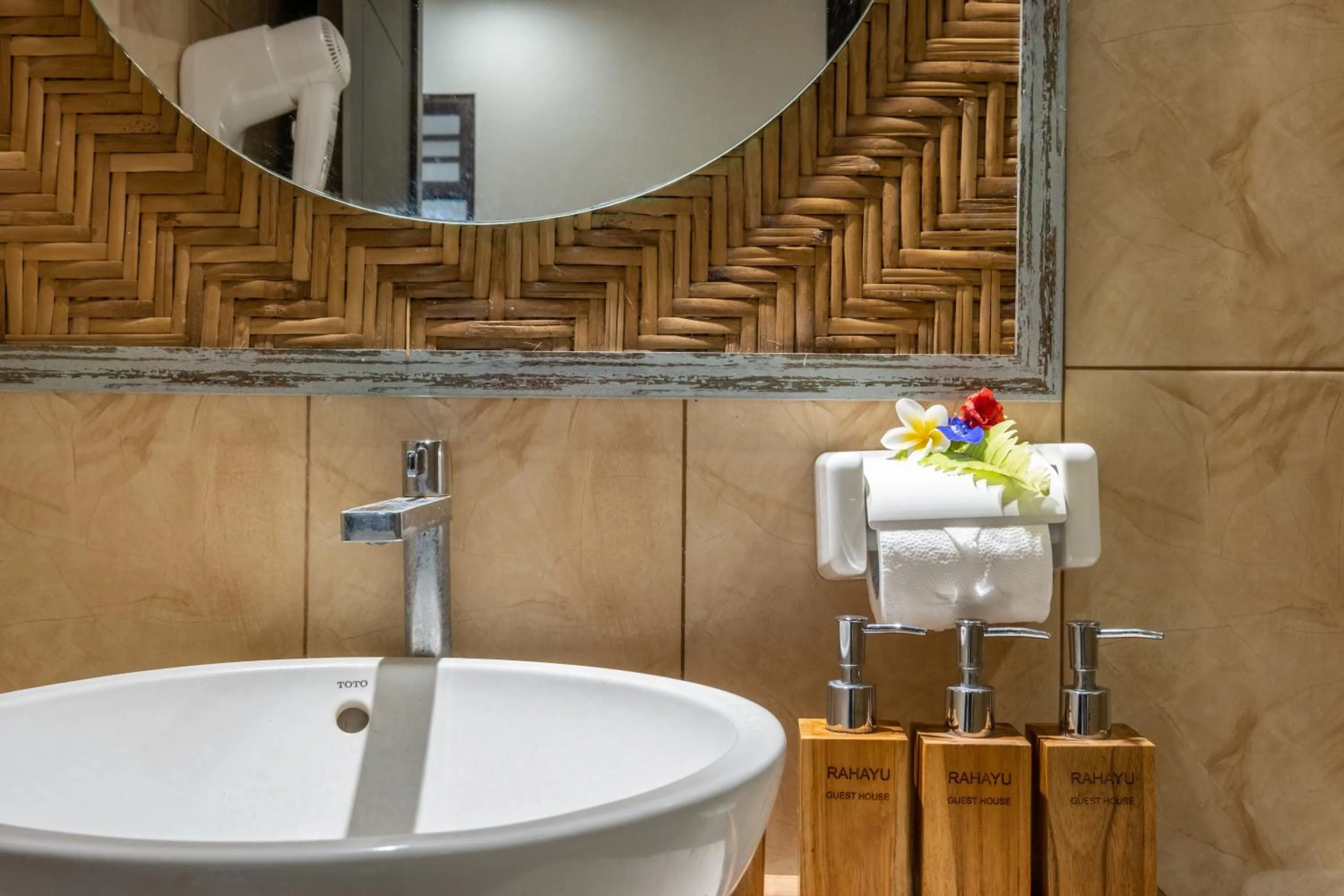 Bathroom in Rahayu Guest House Ubud
