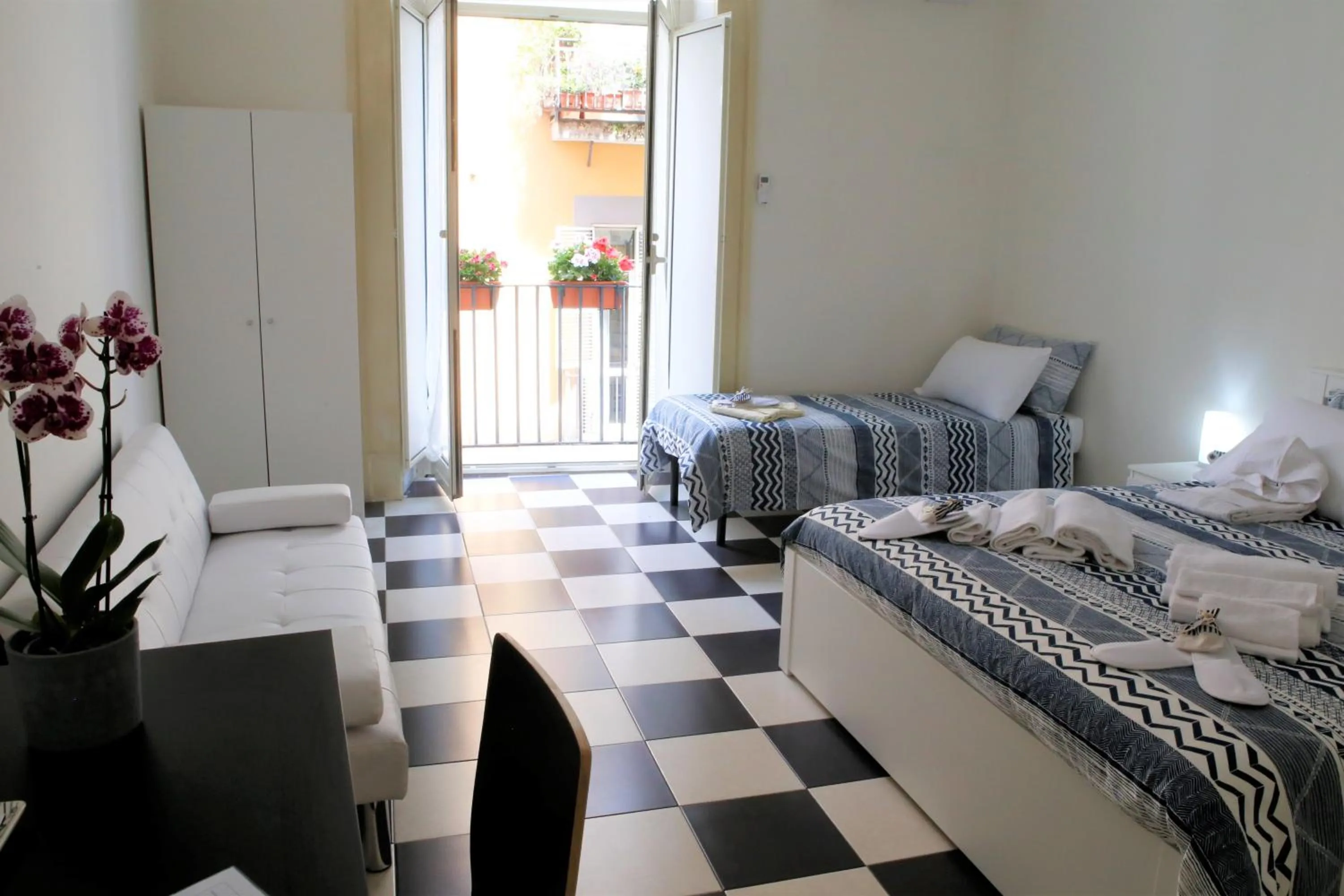 MB Napoles intera casa