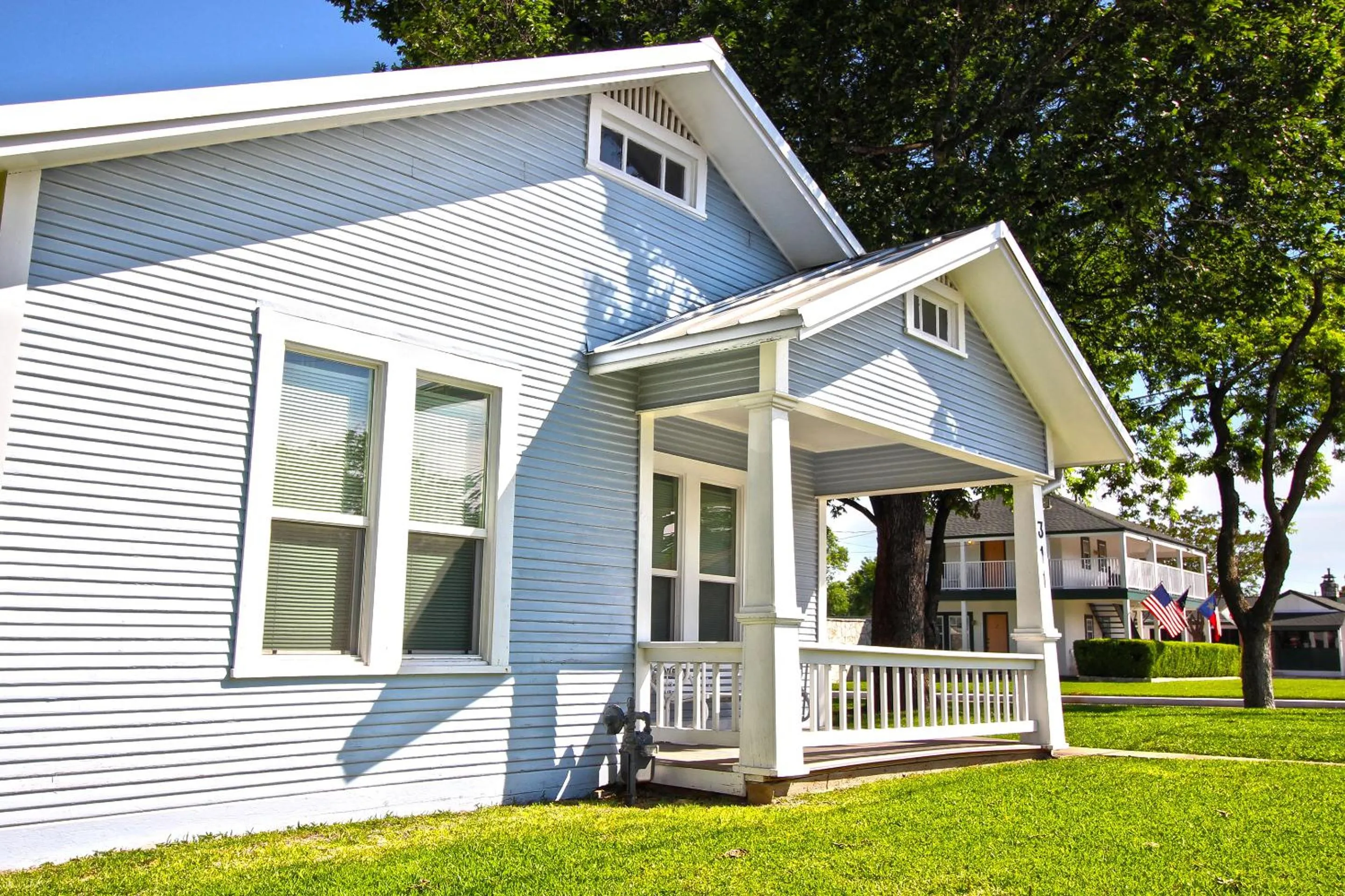 Facade/entrance in Peach Tree Inn & Suites