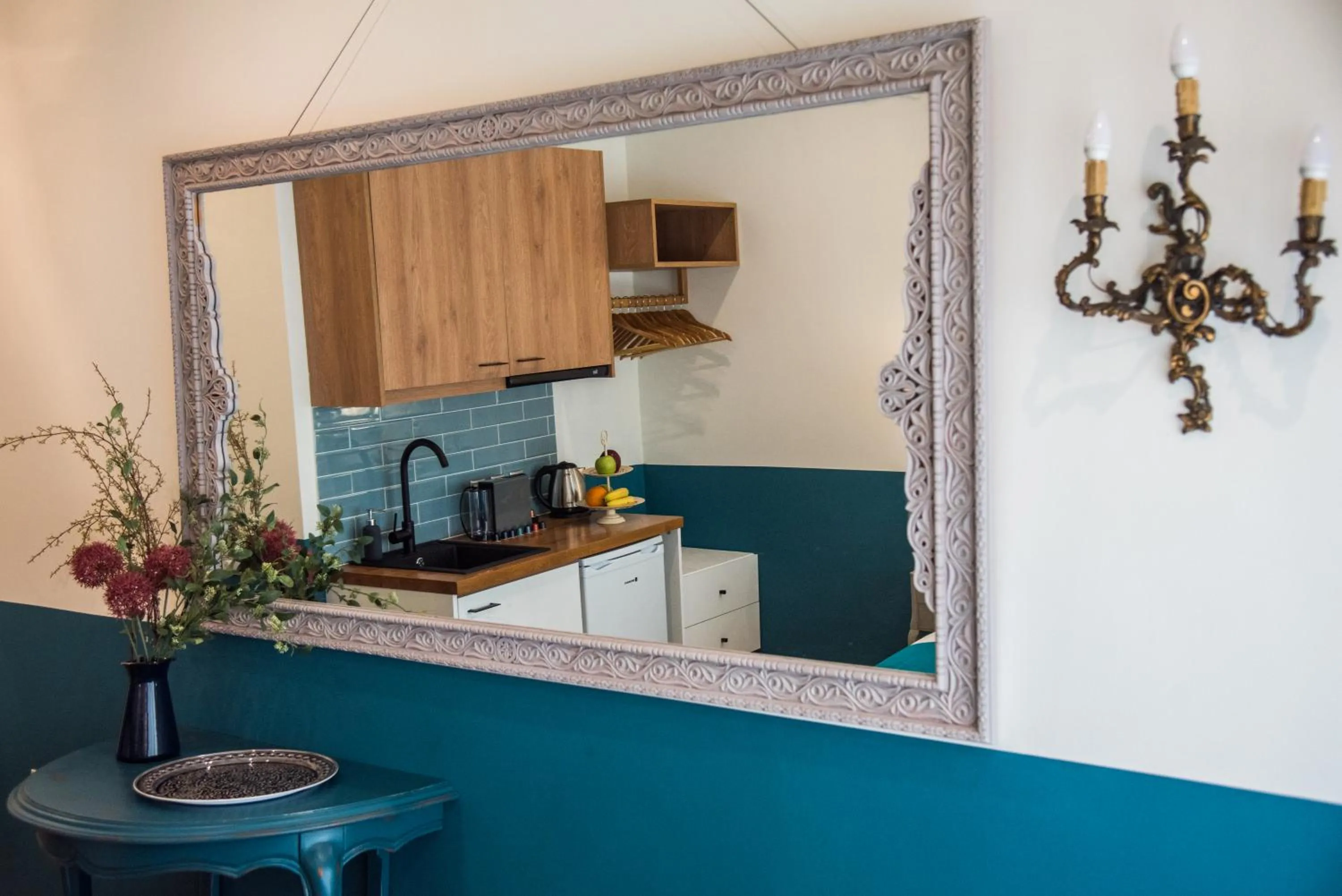 Rastoni Athens Suites near Acropolis at Tsatsou street