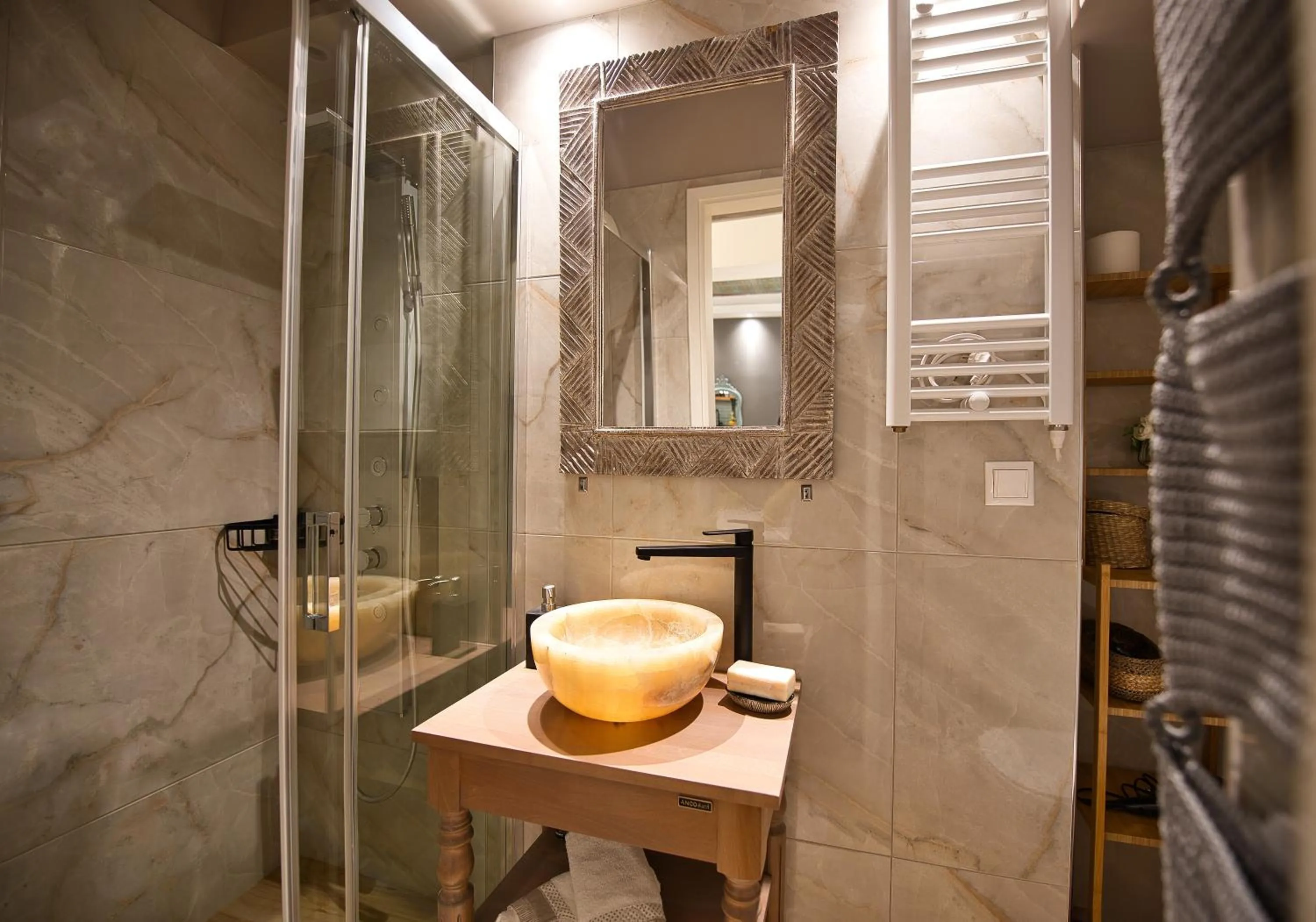 Shower in Rastoni Athens Suites near Acropolis at Tsatsou street
