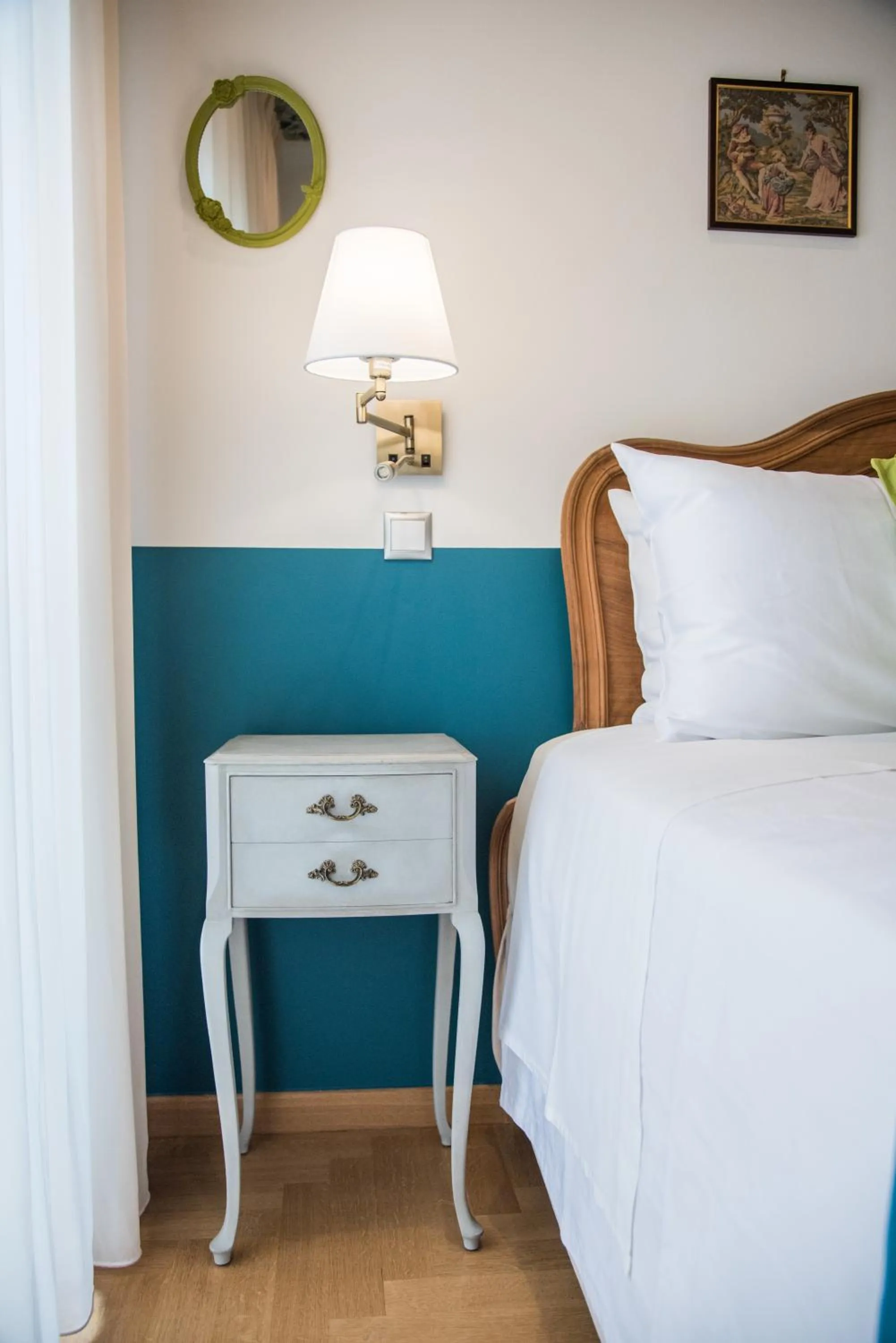 Bed in Rastoni Athens Suites near Acropolis at Tsatsou street